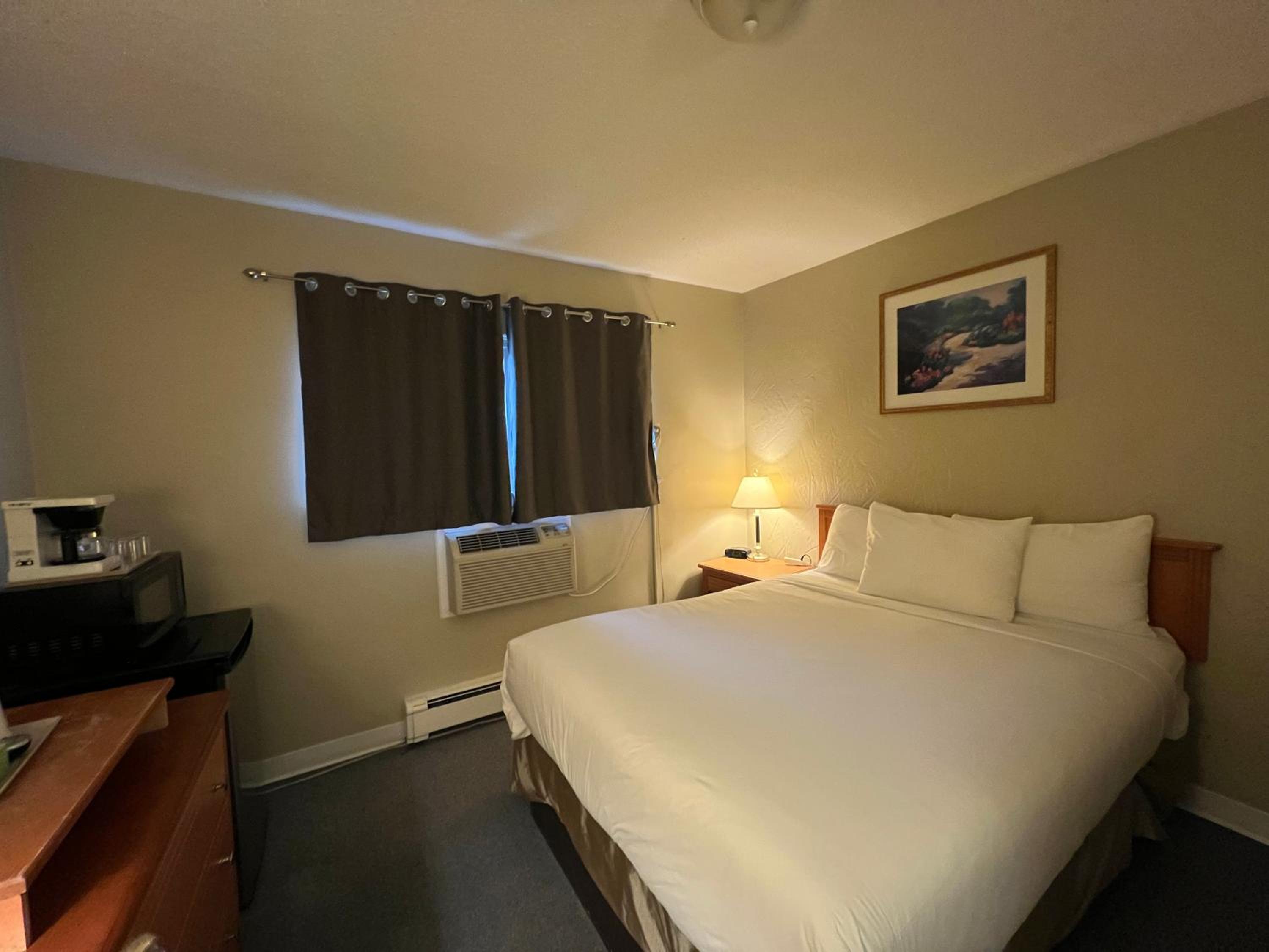Economy Double Room photo 2