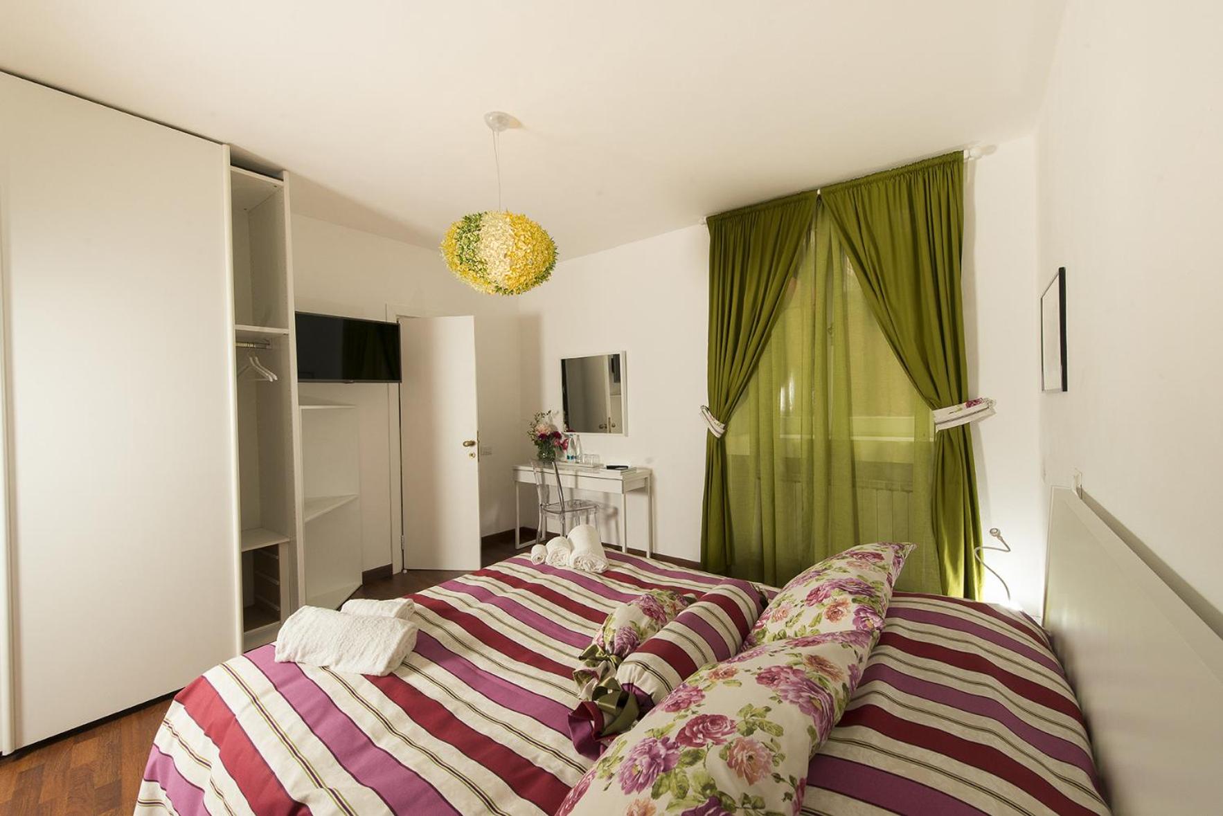 Double Room with Private Bathroom photo 1