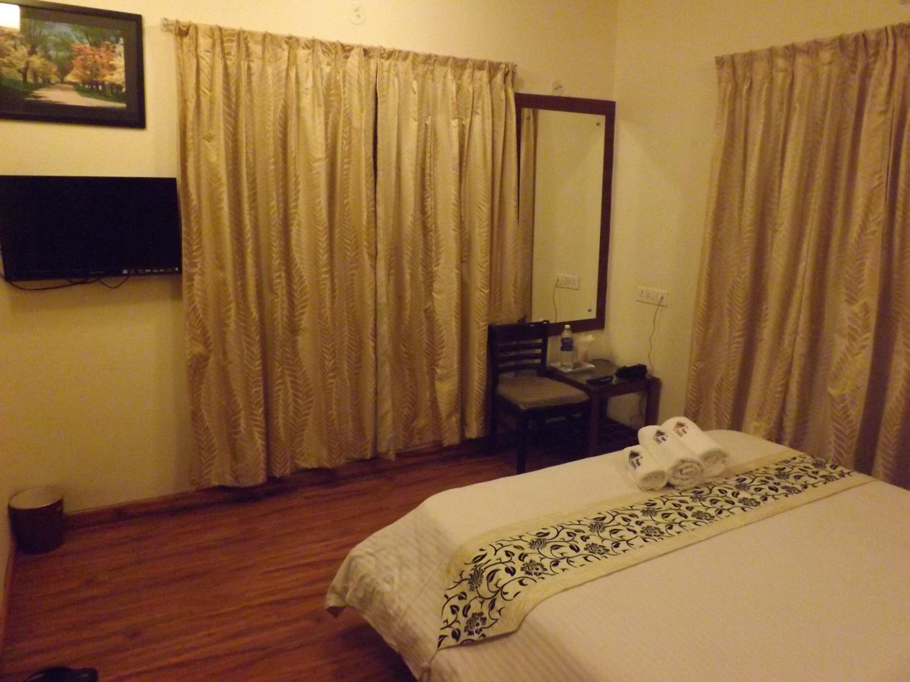 Standard Double Room - Photo 1