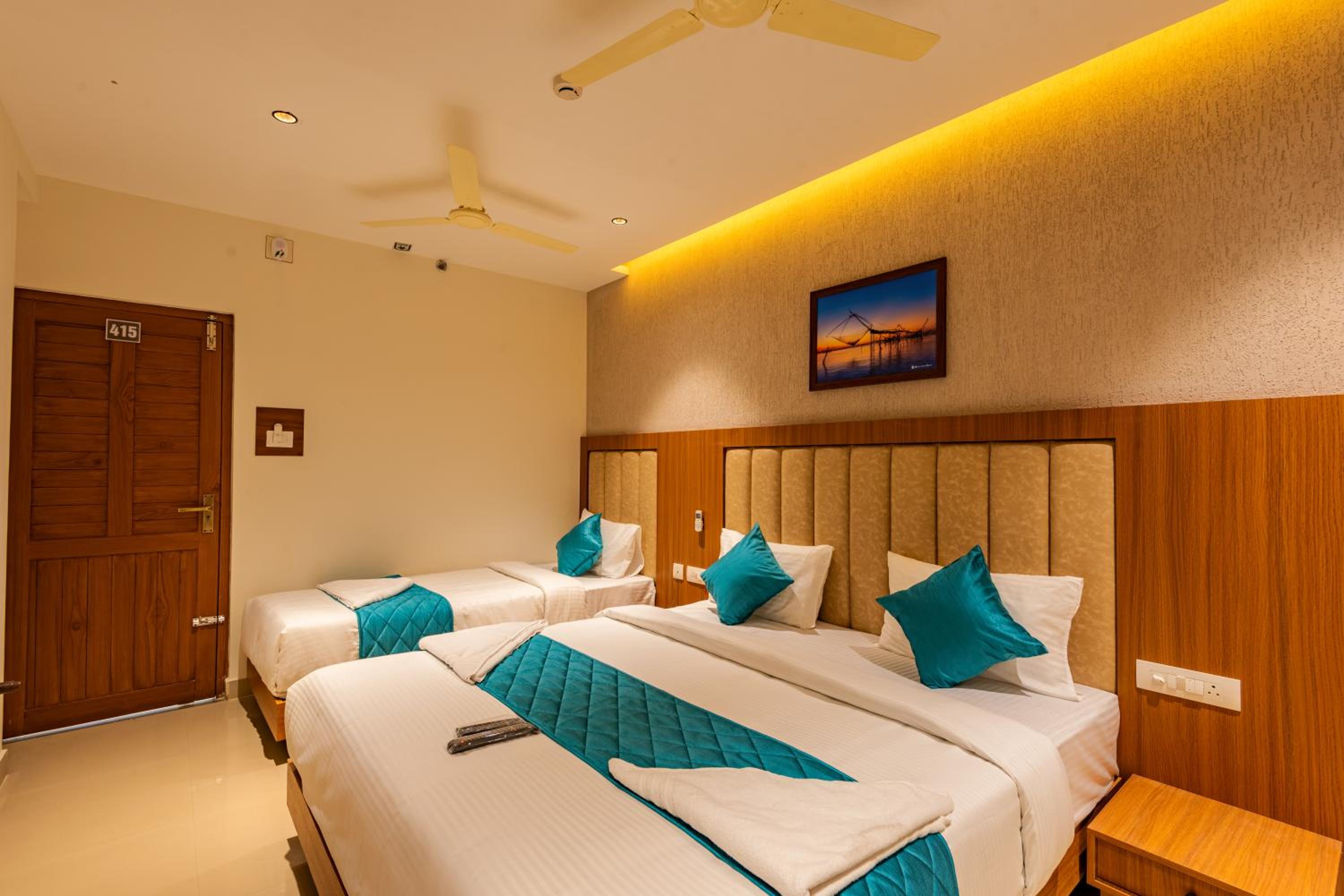 Deluxe Triple Room