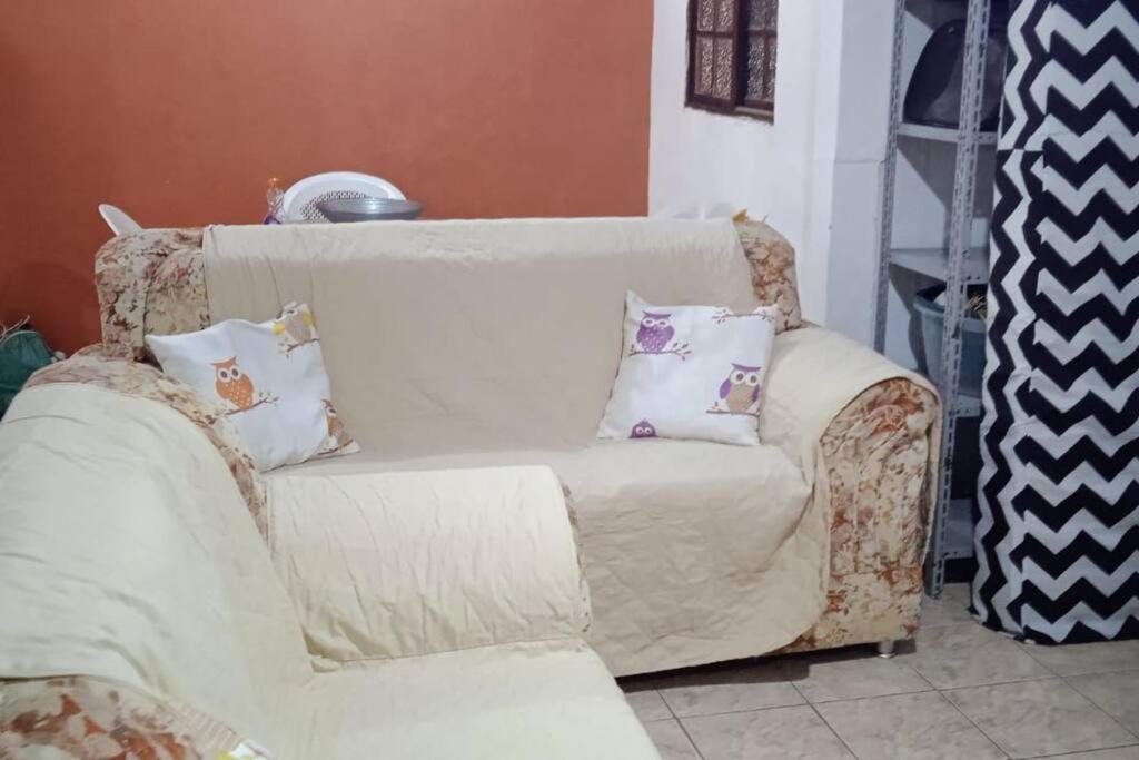 One-Bedroom House photo 1
