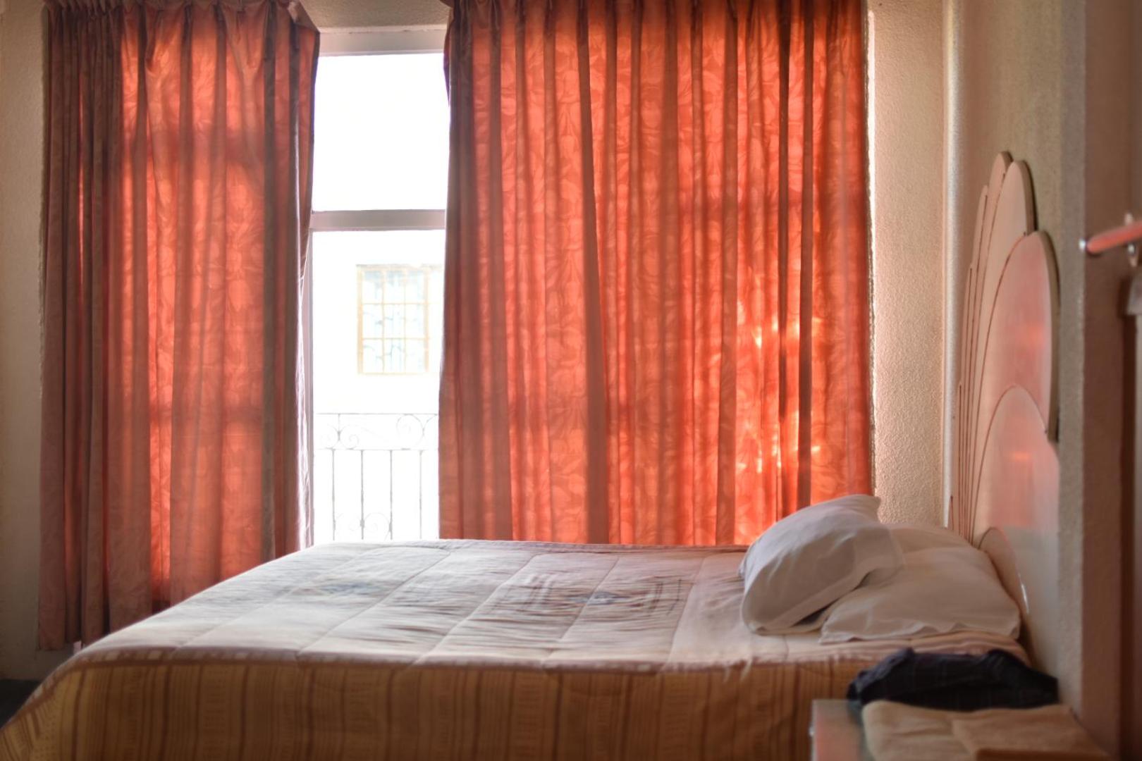 Standard King Room photo 1