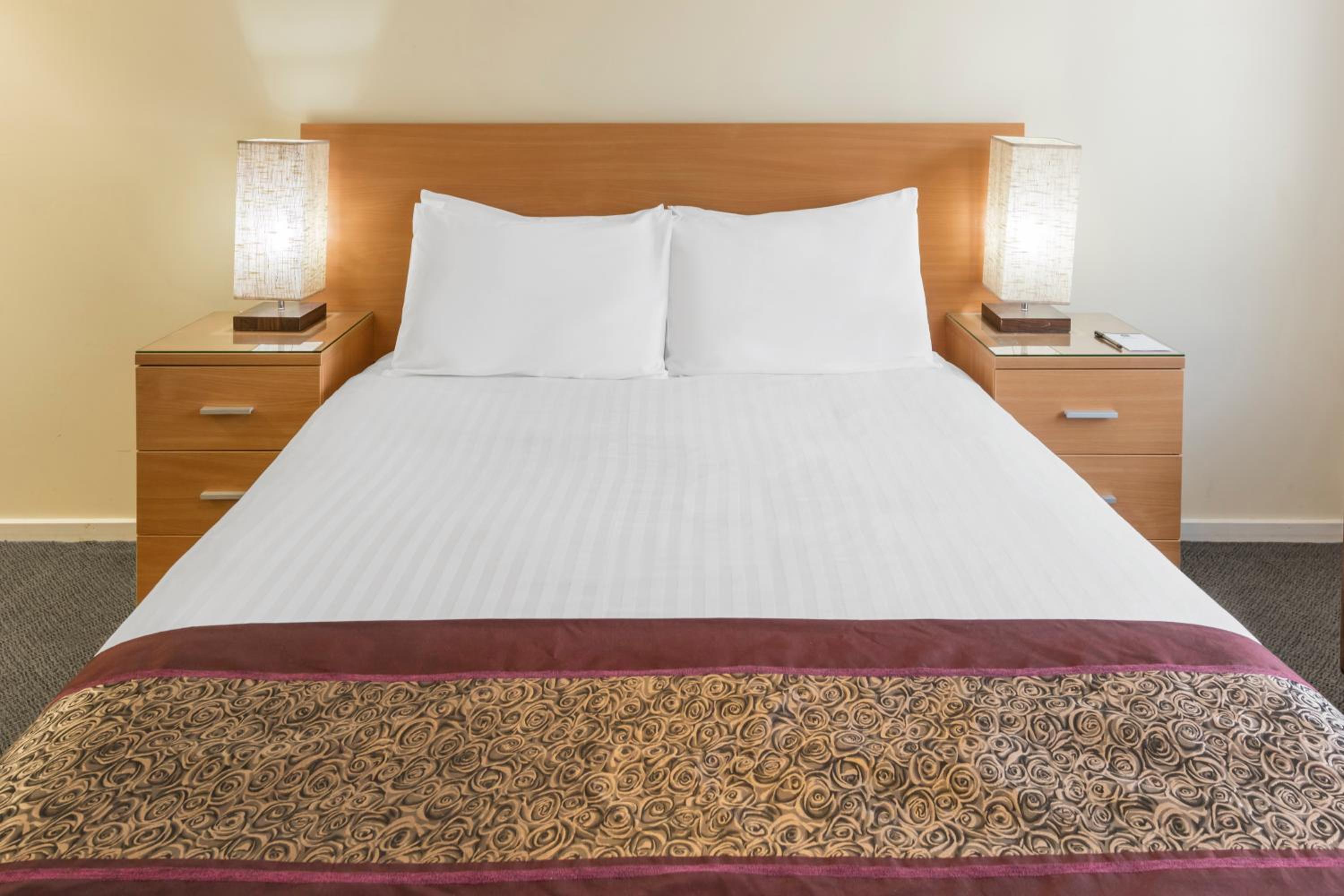 Queen Room with Spa Bath photo 3