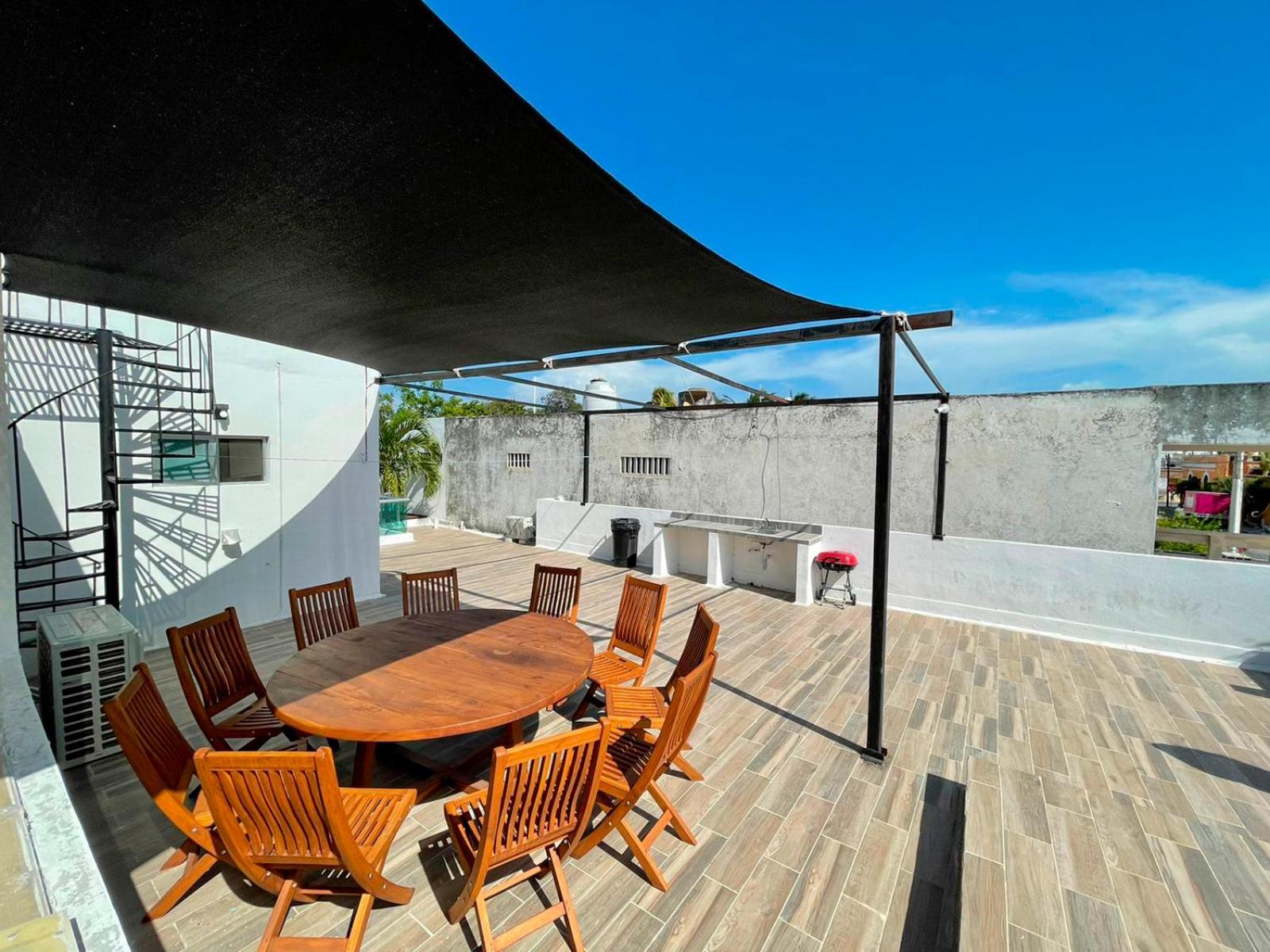 Four-Bedroom House photo 2