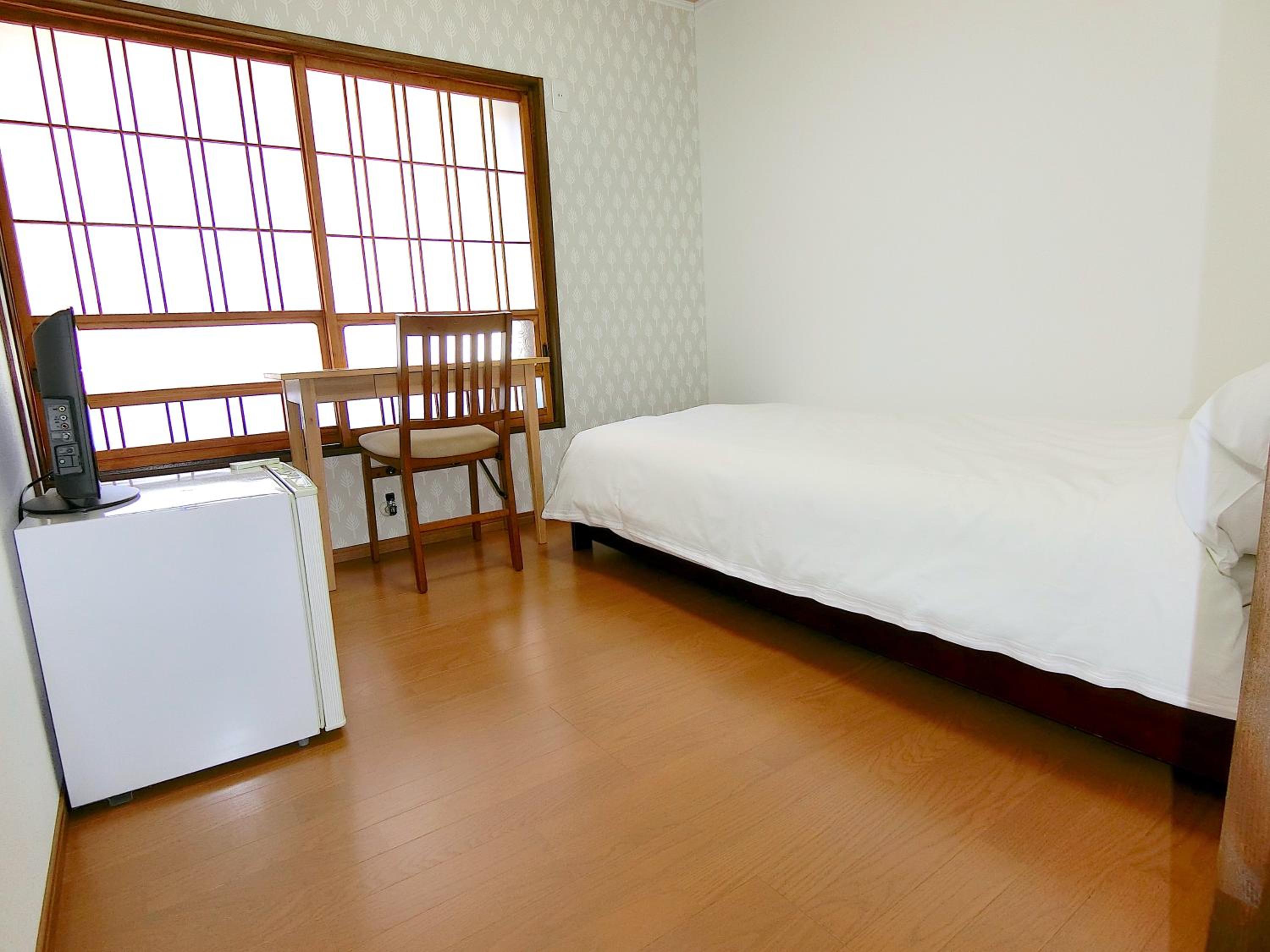 Single Room with Mountain View photo 3