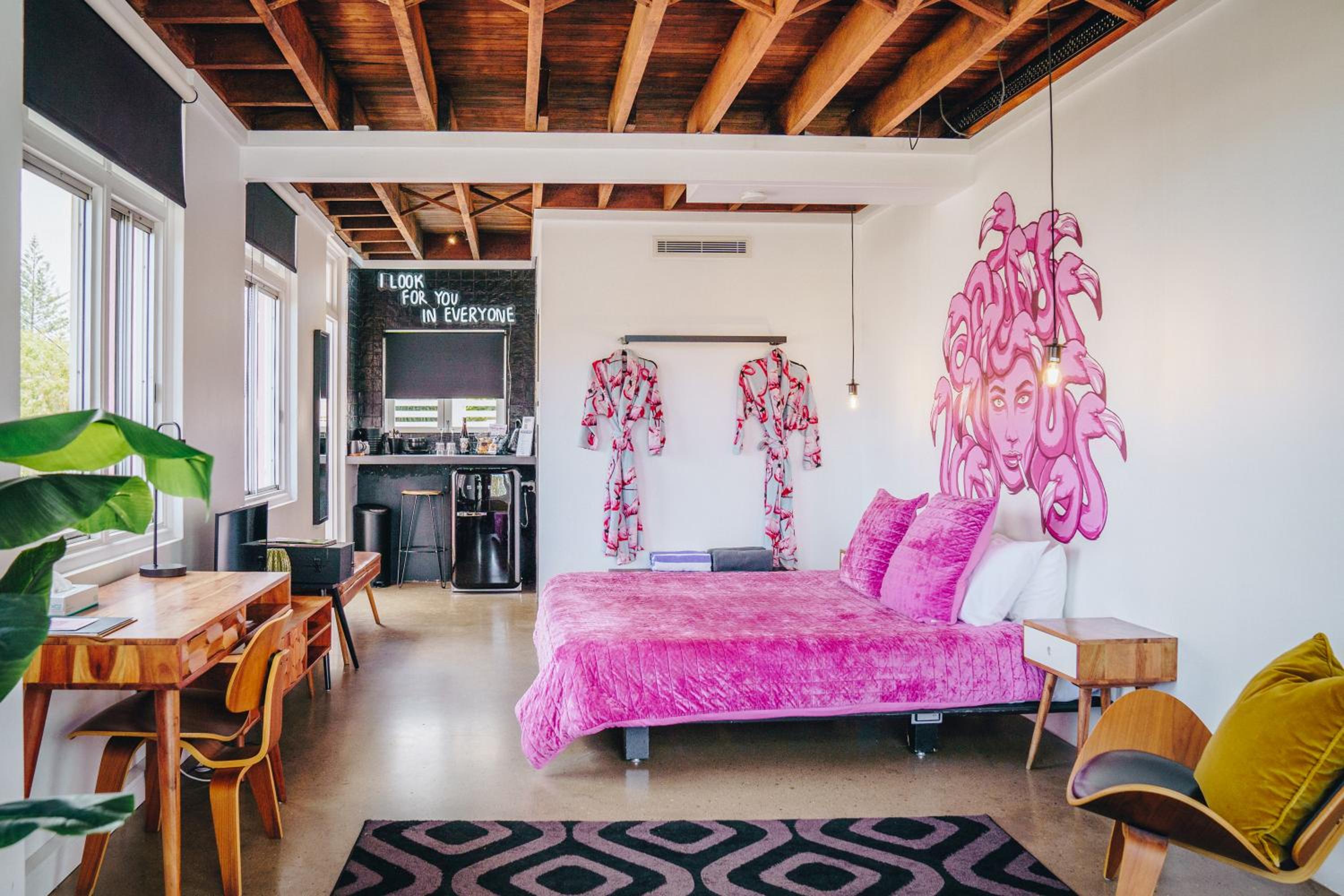 Medusa Suite - Photo 5