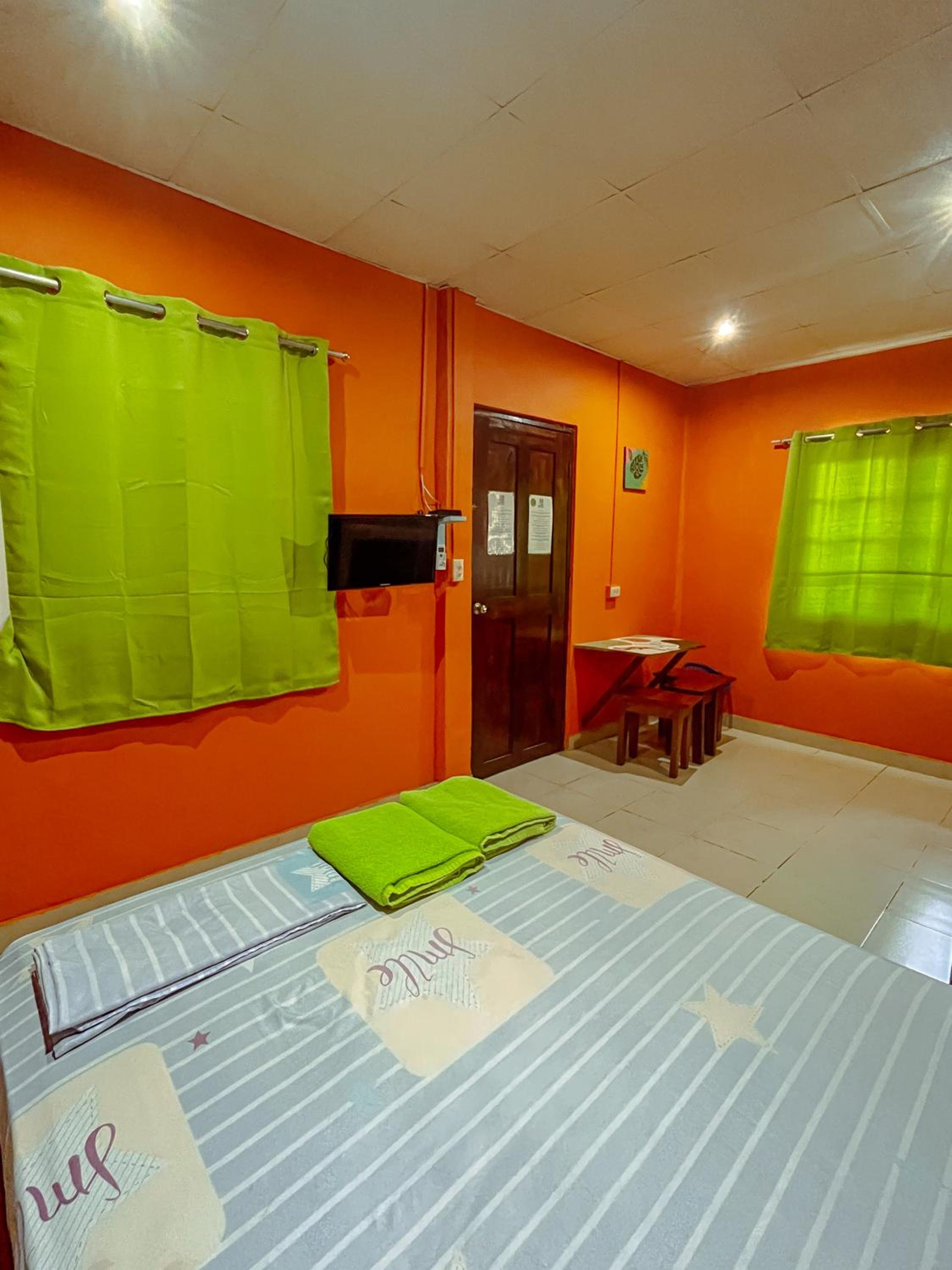 Studio Apartment photo 1