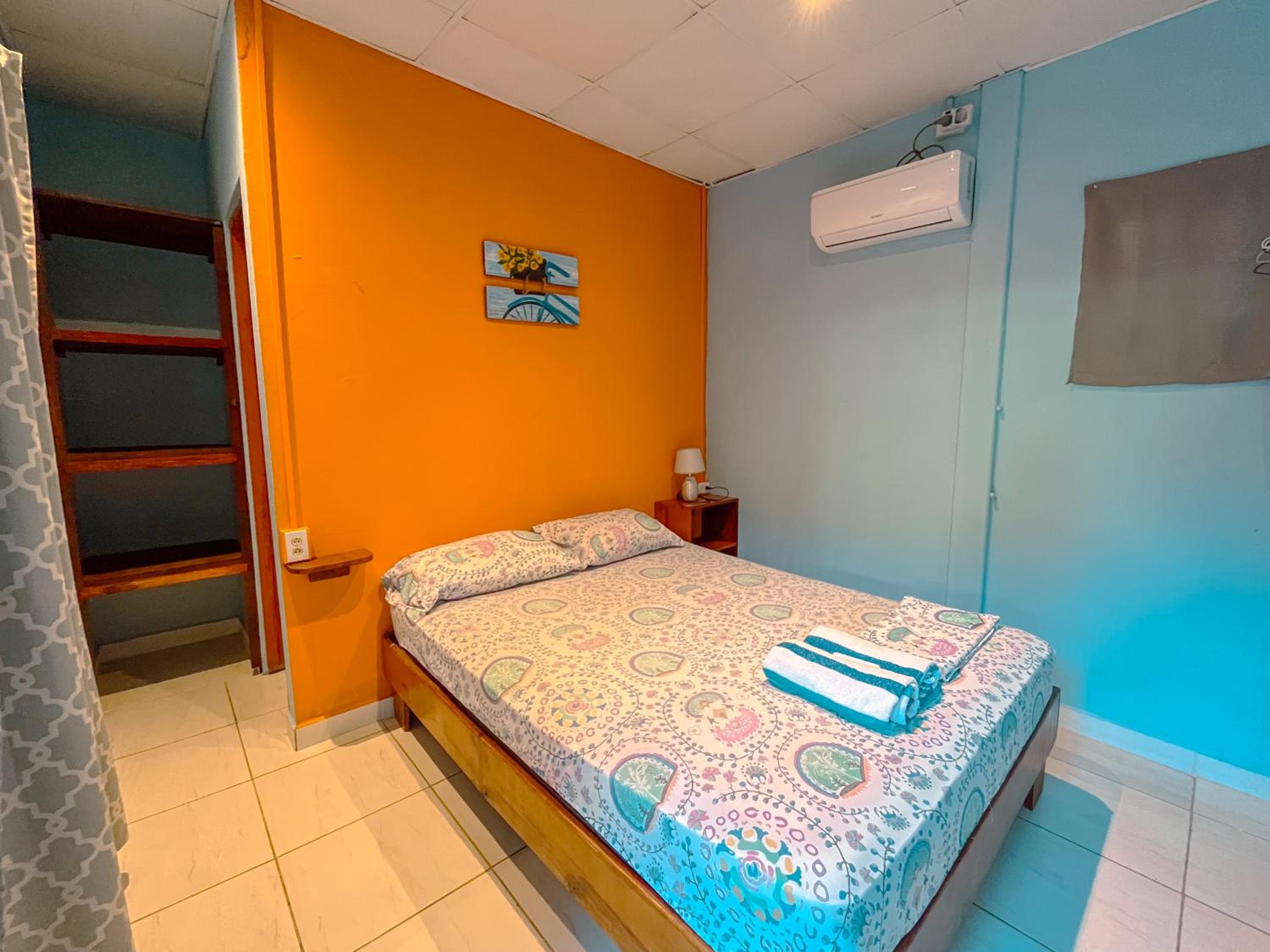 Double Room with Private Bathroom photo 1