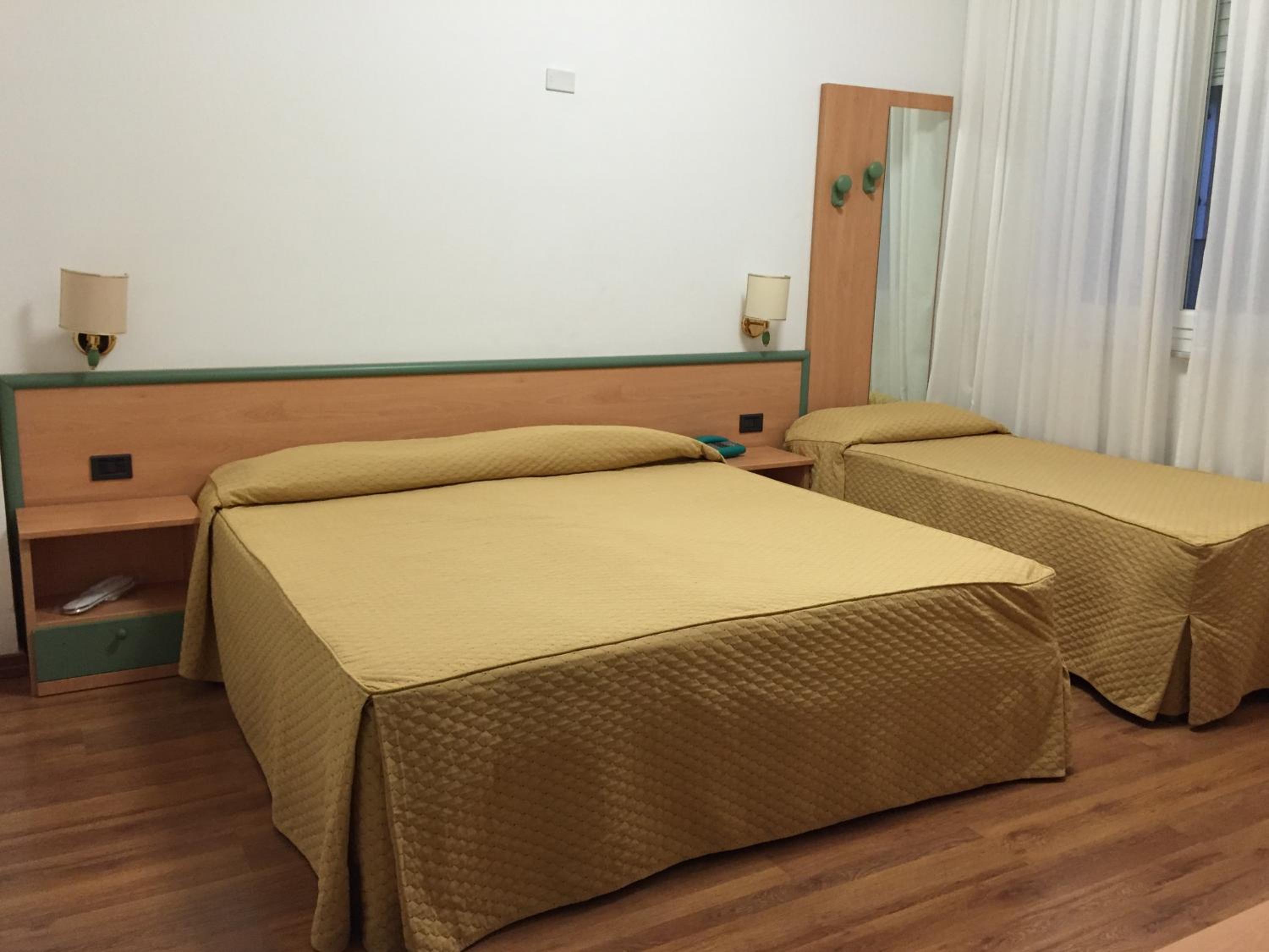 Triple Room photo 2