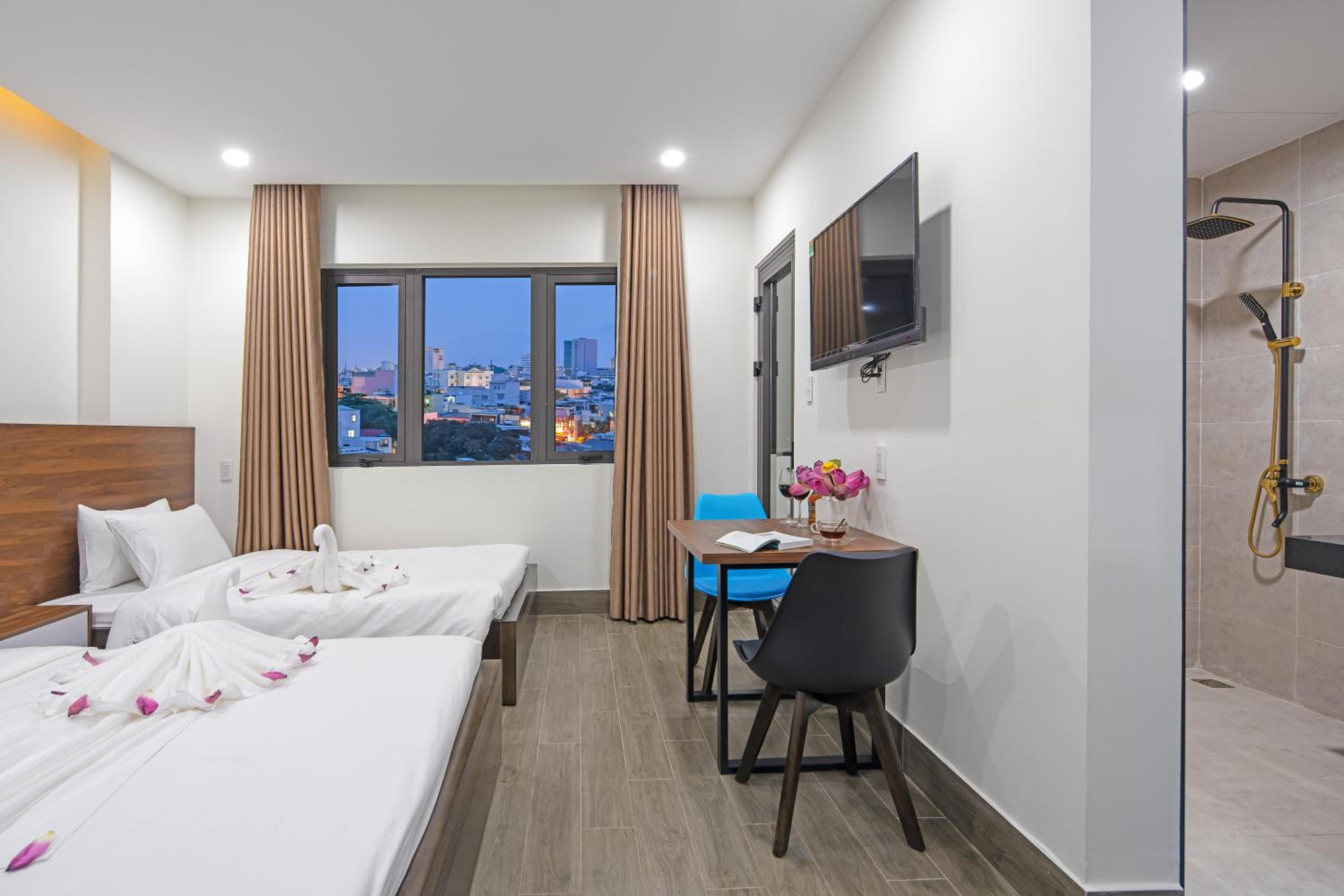 Deluxe Family Room - Photo 4