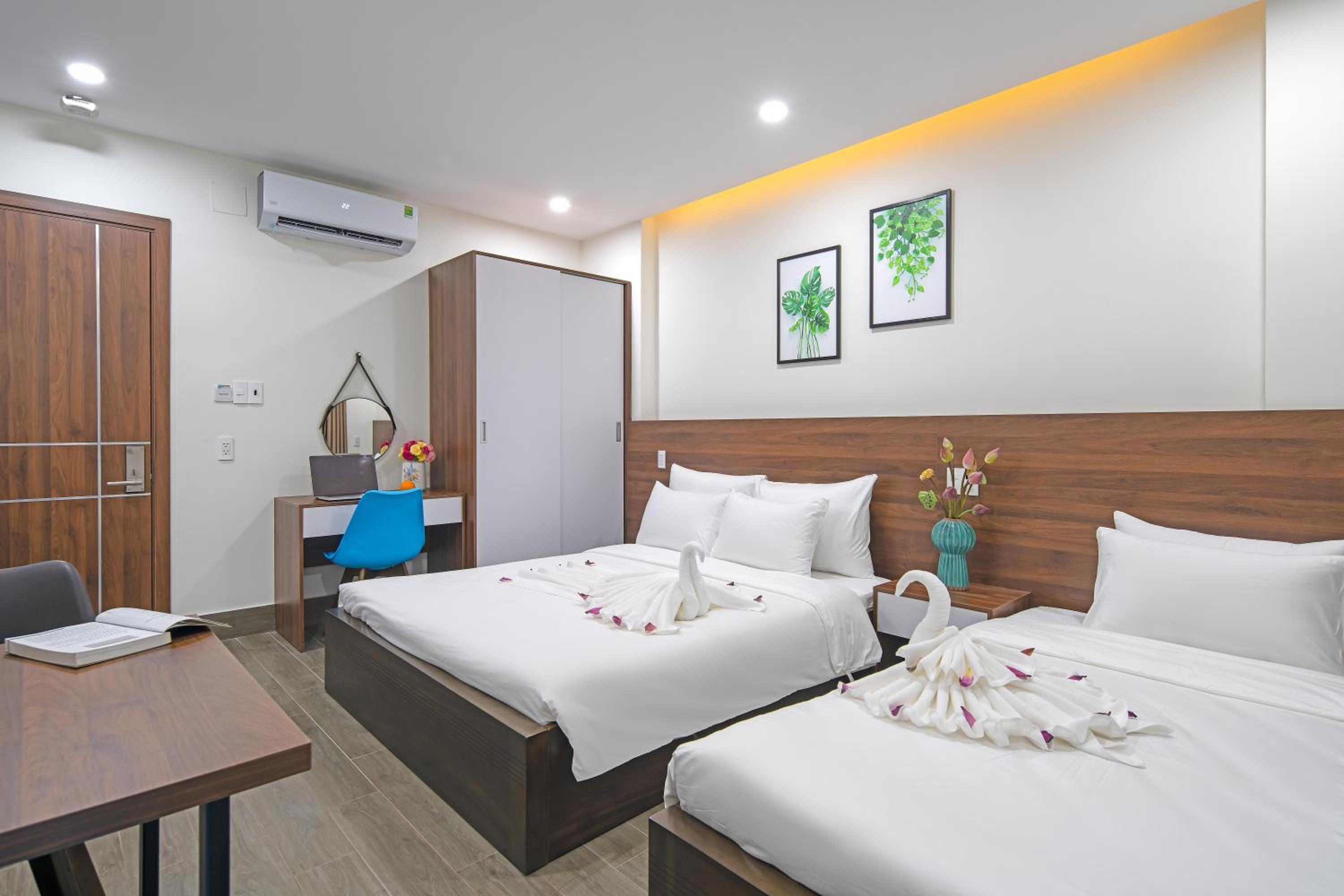 Deluxe Family Room - Photo 3