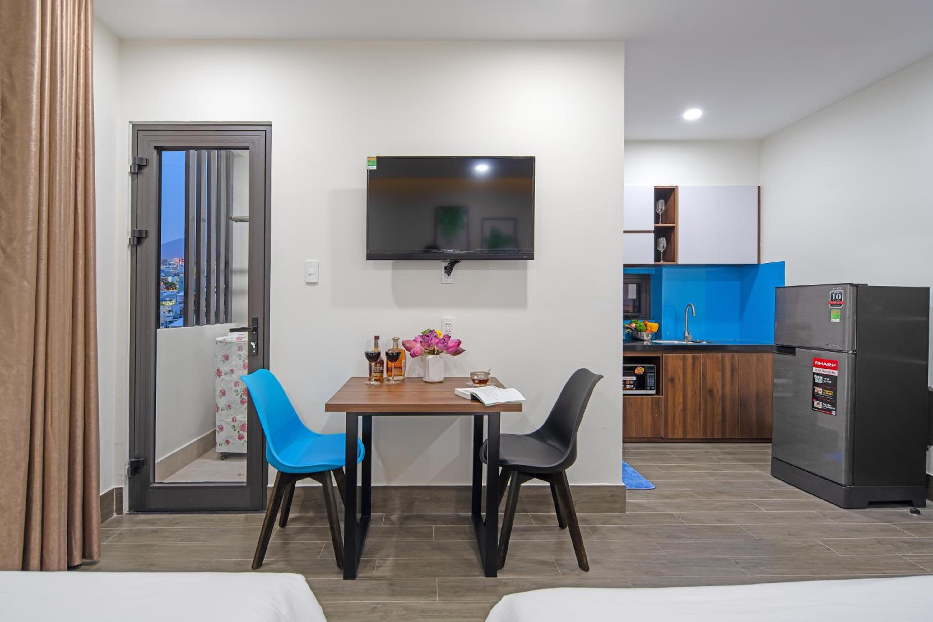 Deluxe Family Room - Photo 9