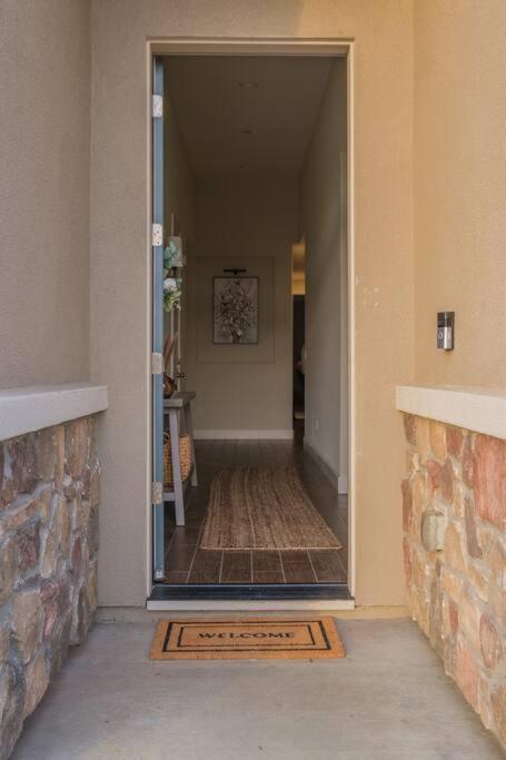 Four-Bedroom House photo 3