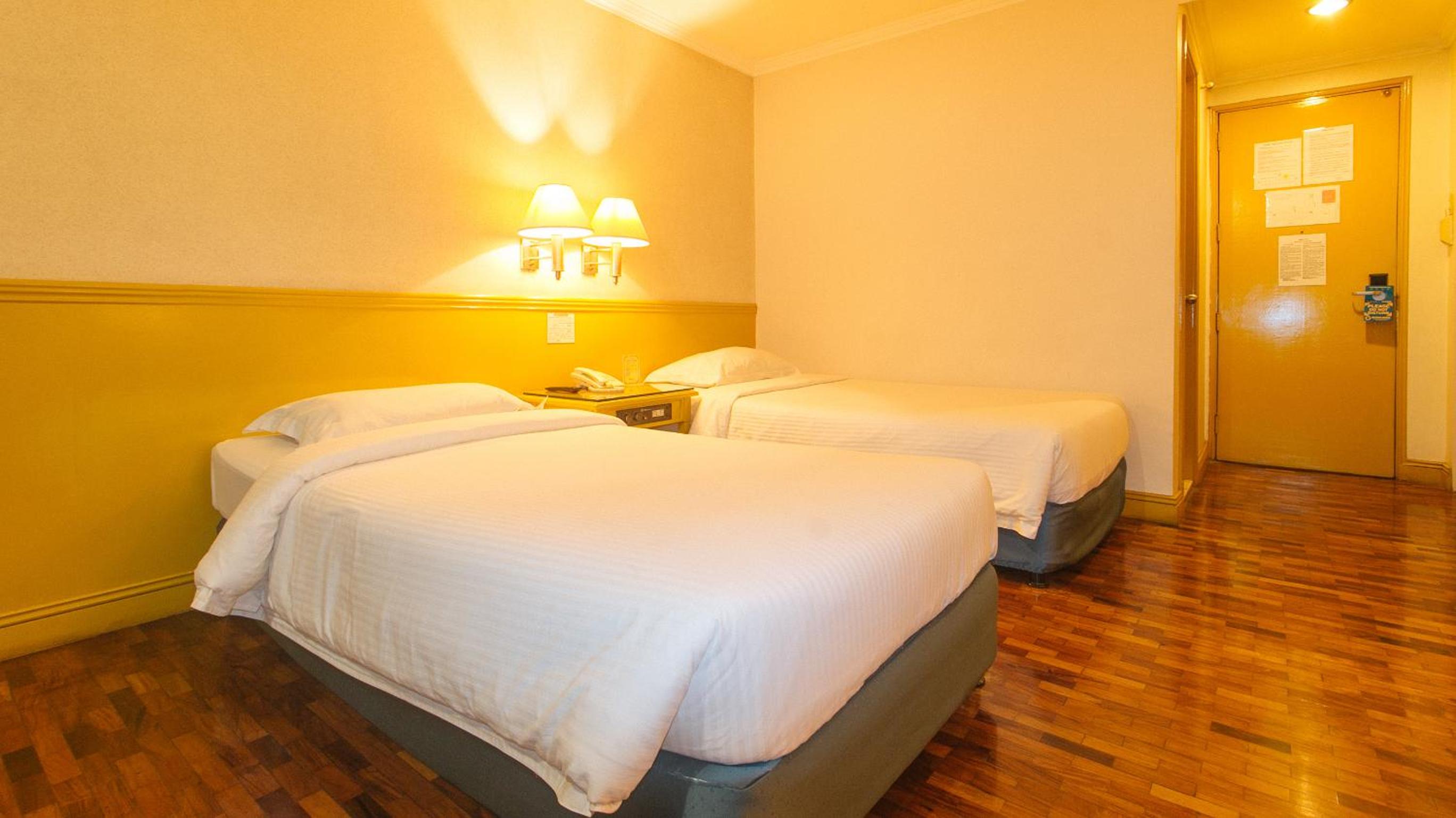 Superior Double or Twin Room - Photo 5