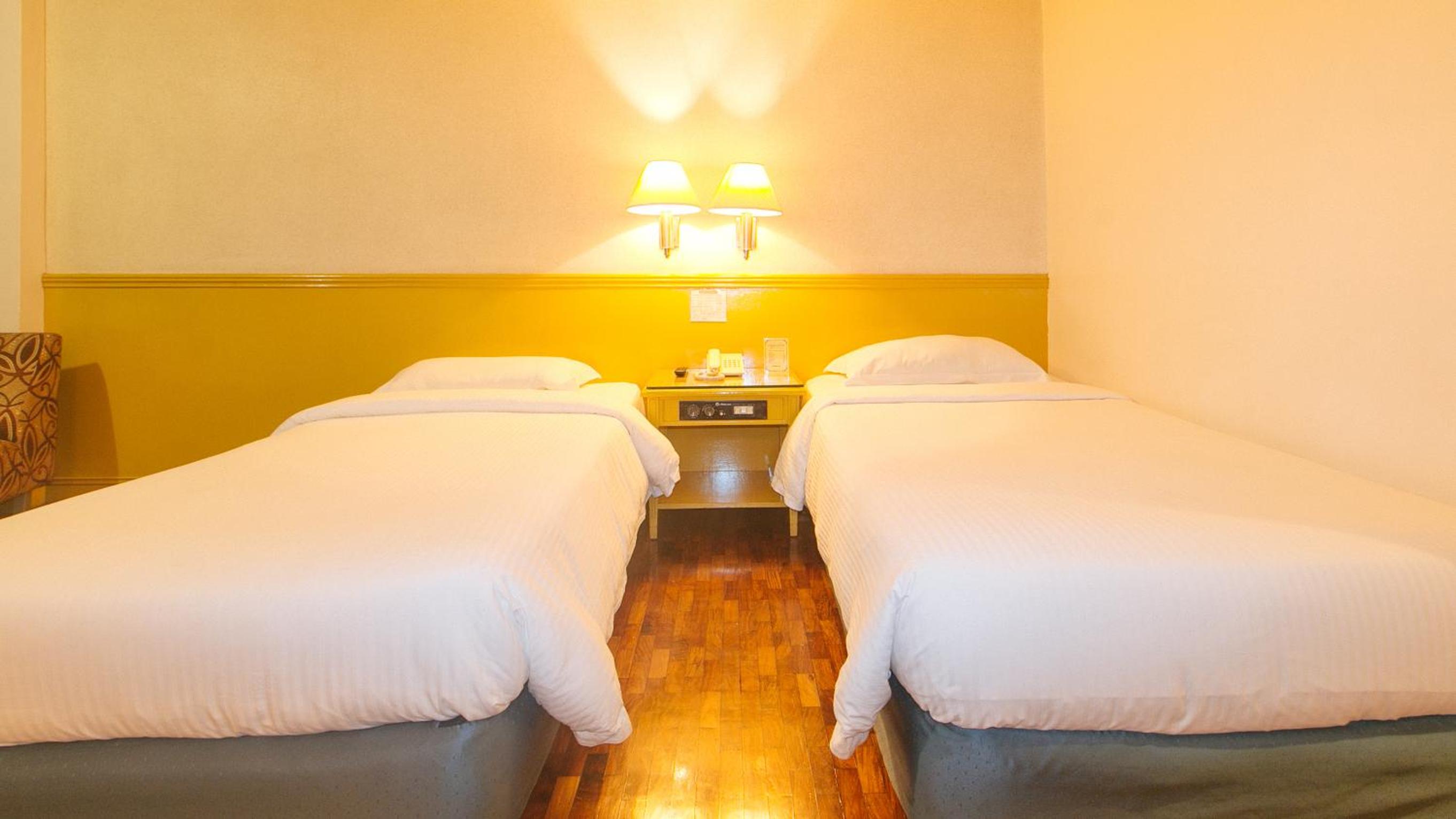 Deluxe Twin Room - Photo 5