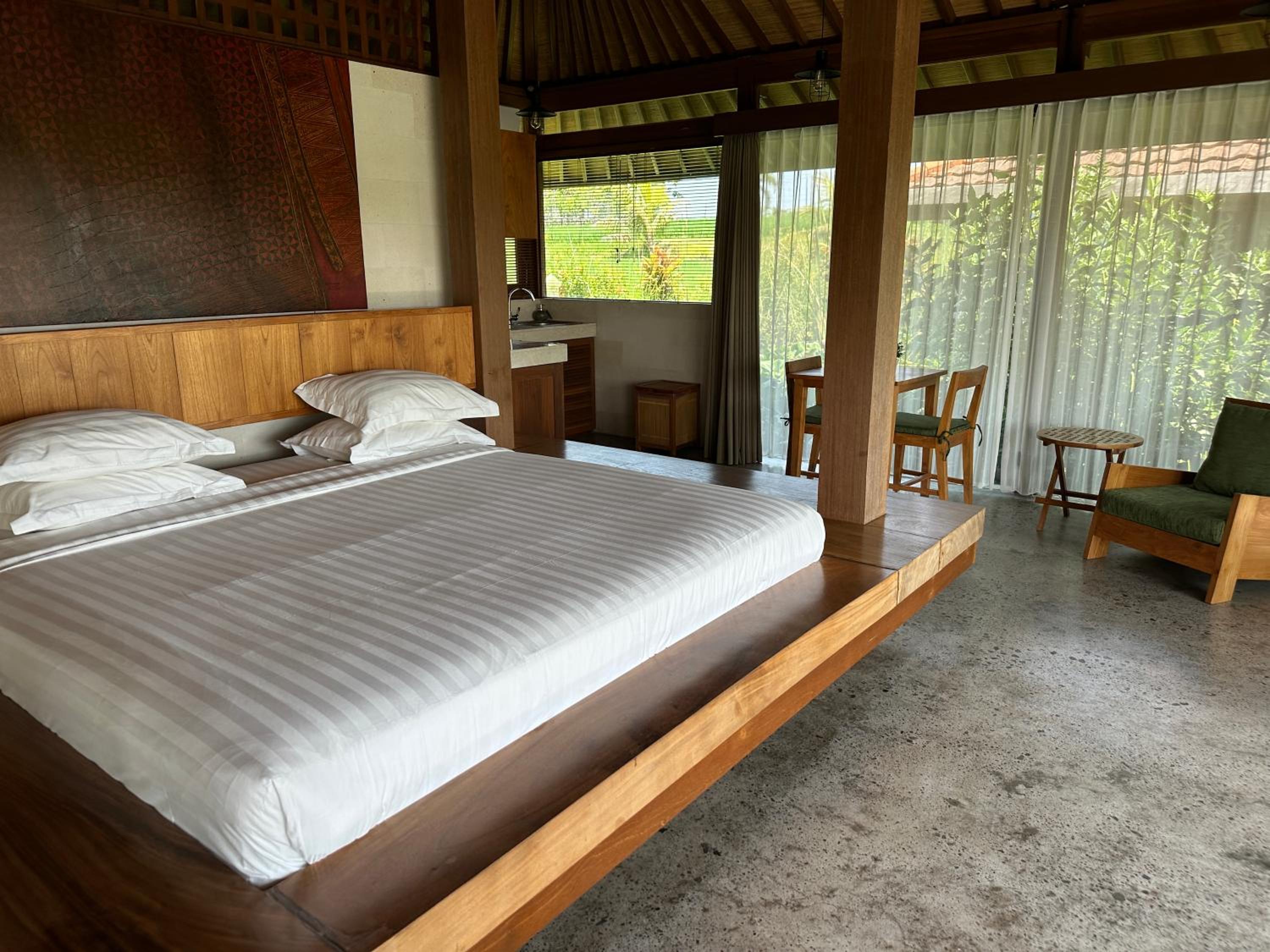 Deluxe Double Room with Balcony - Photo 1
