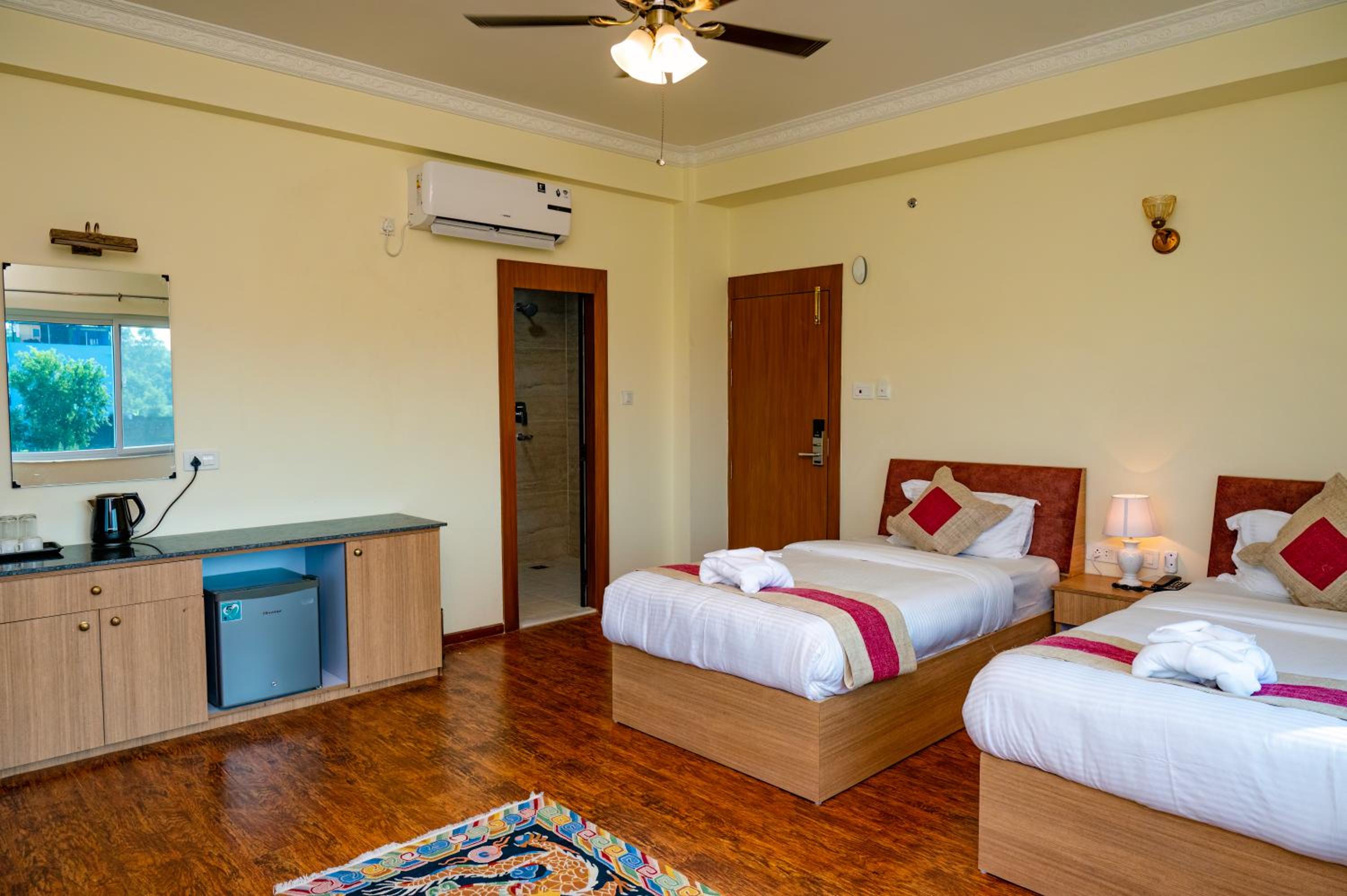 Double Room - Photo 9
