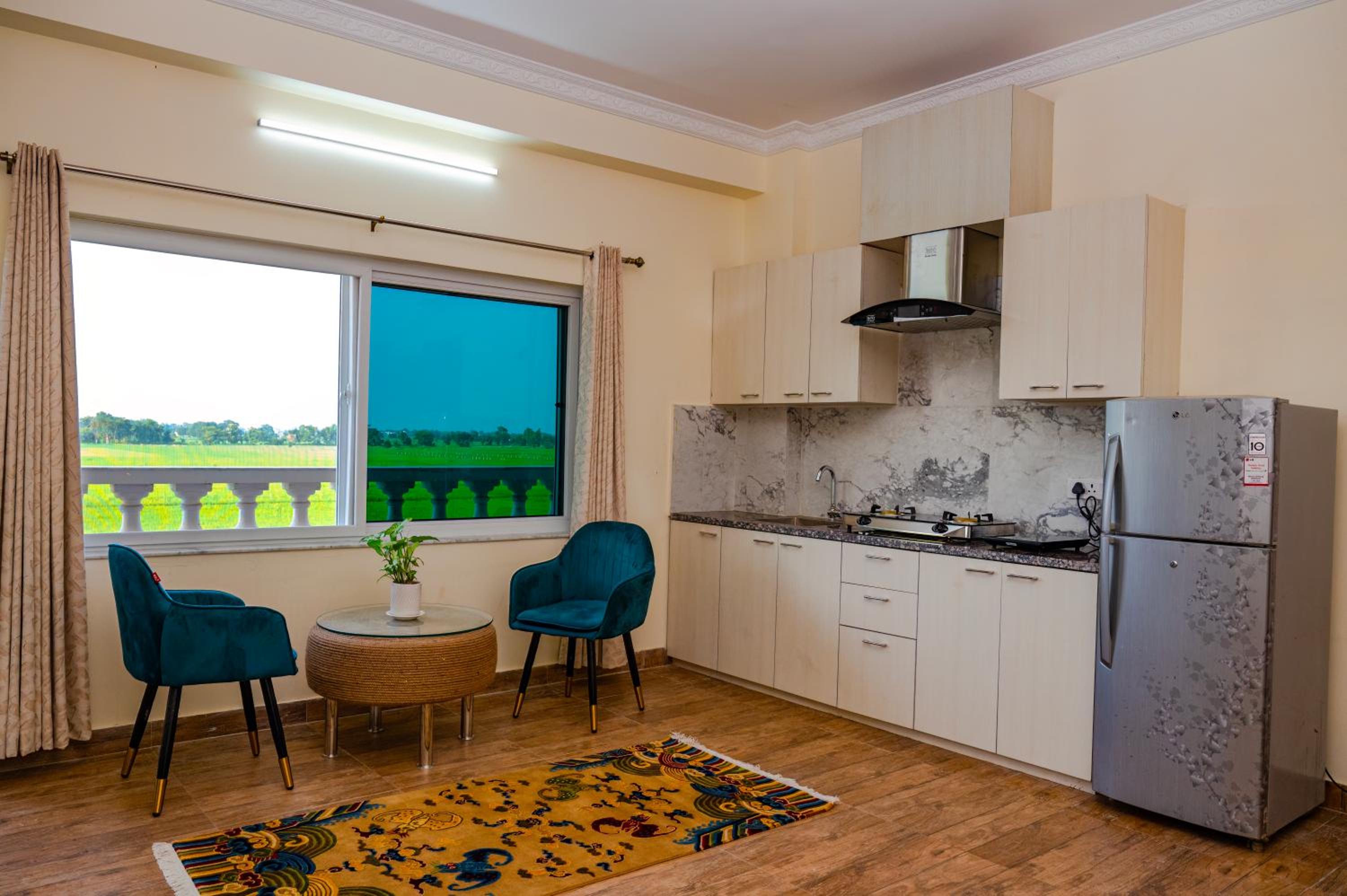Apartment - Photo 2