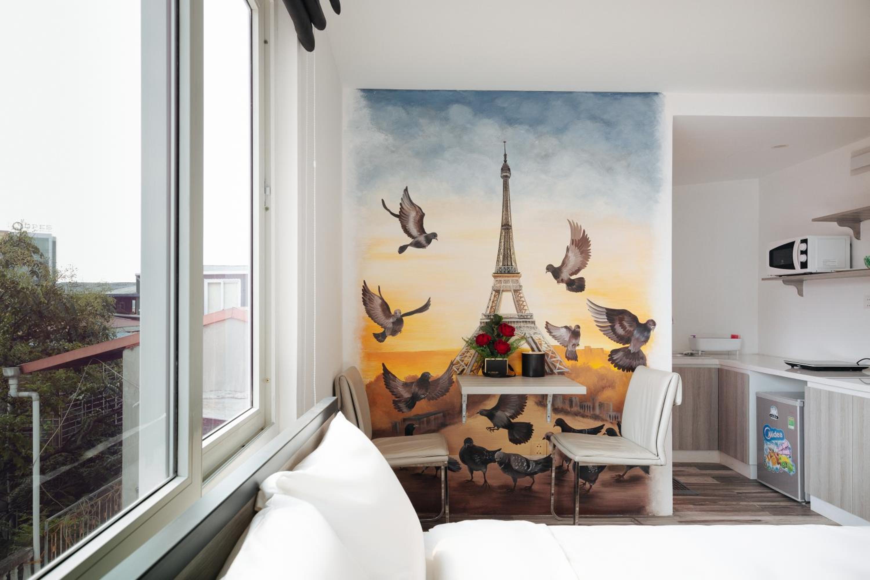 Studio Apartment