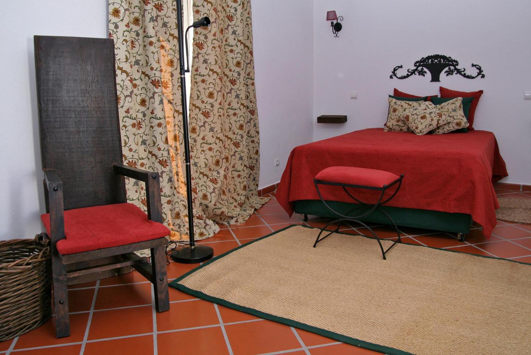Suite - Photo 2