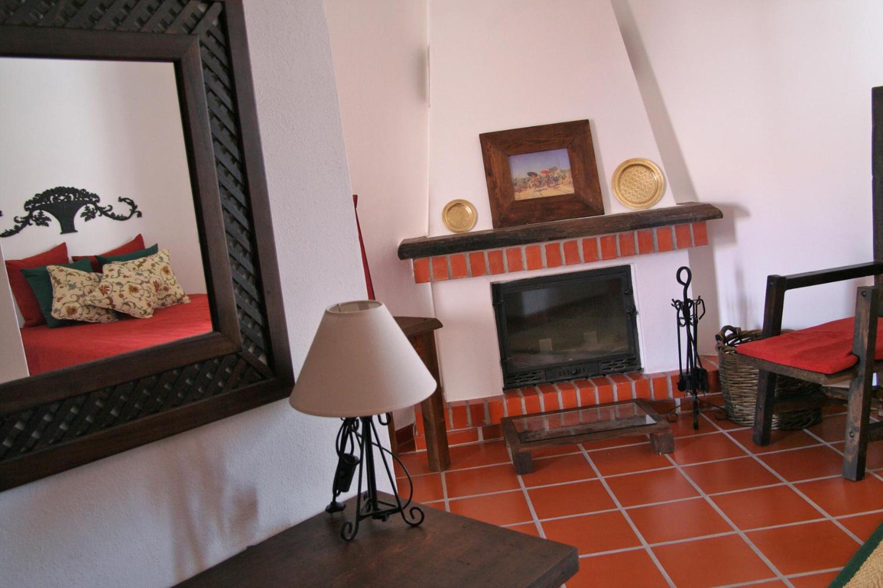 Suite - Photo 3