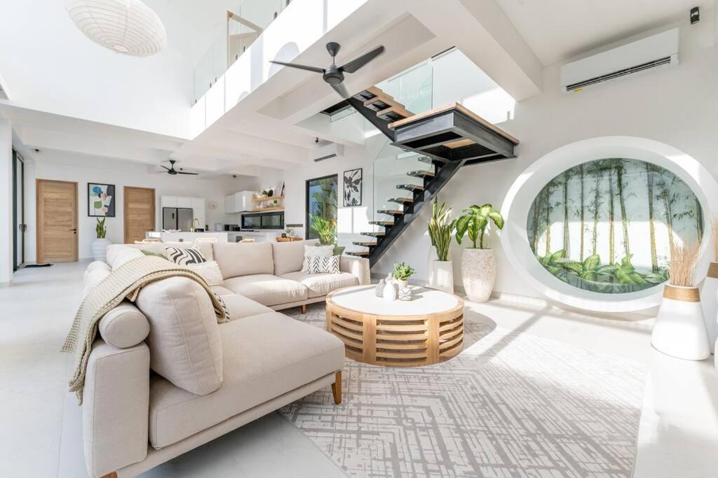 Three-Bedroom Villa photo 1