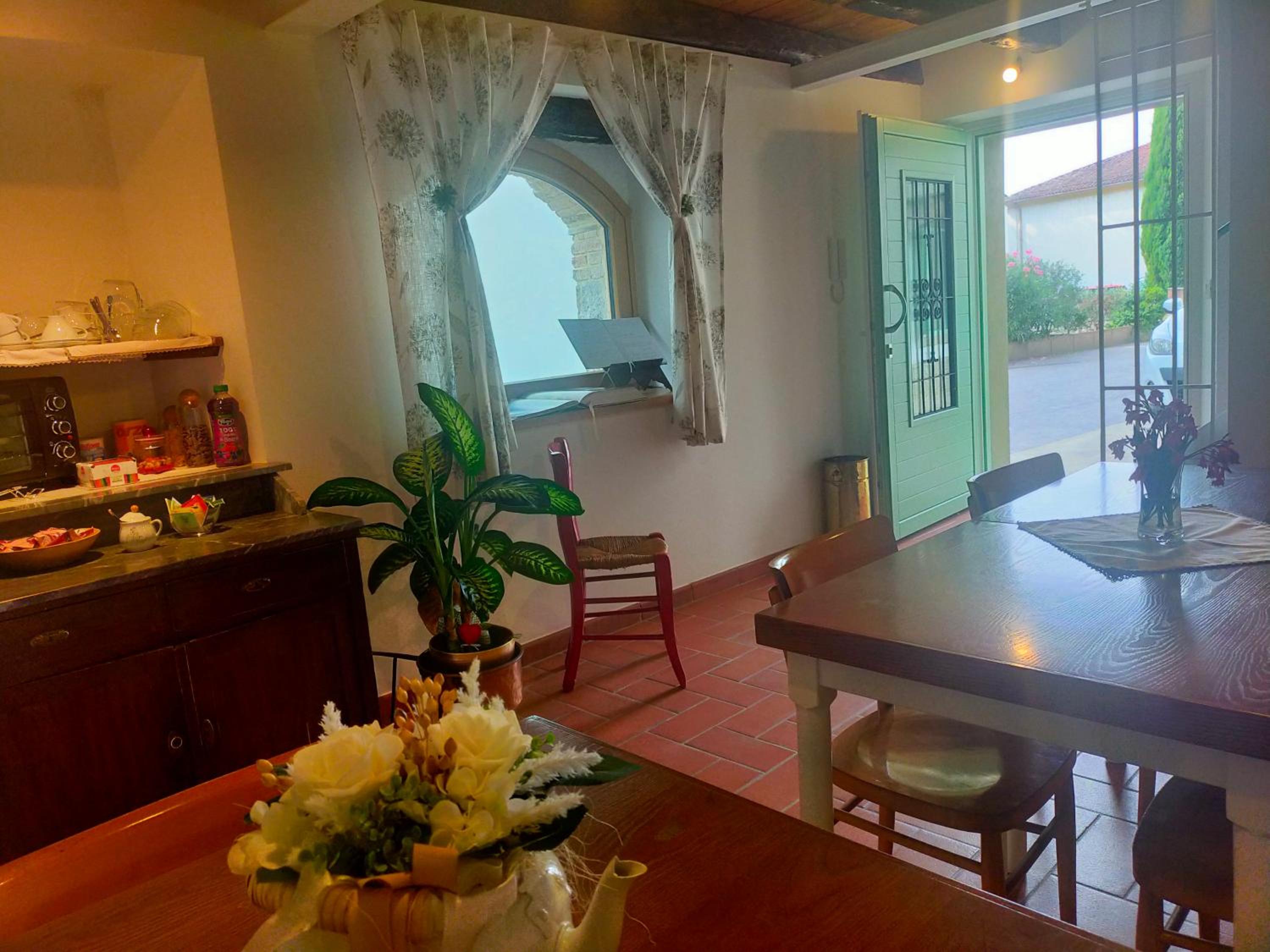 Deluxe Double or Twin Room with Mountain View photo 3