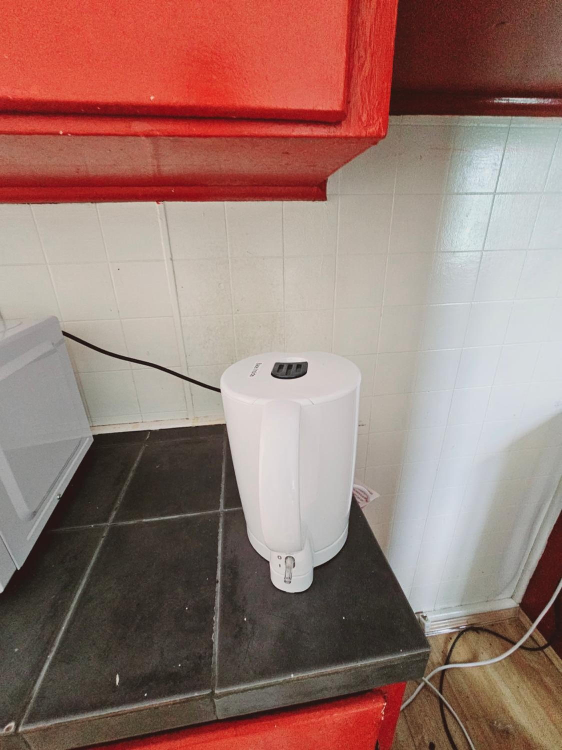 Economy Triple Room with Shared Bathroom photo 2