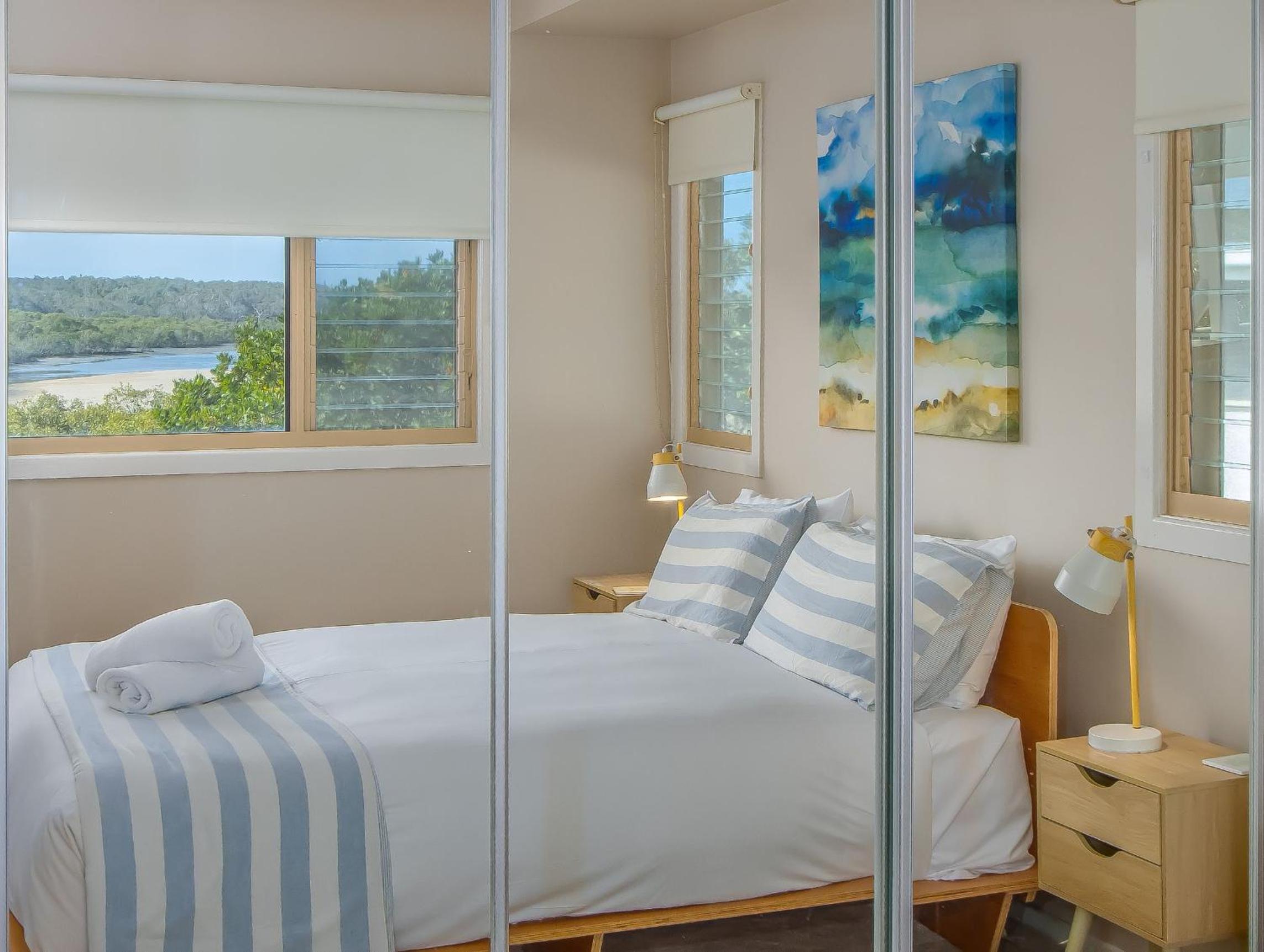 Two Bedroom Upstairs Estuary View Deluxe Apartment photo 1