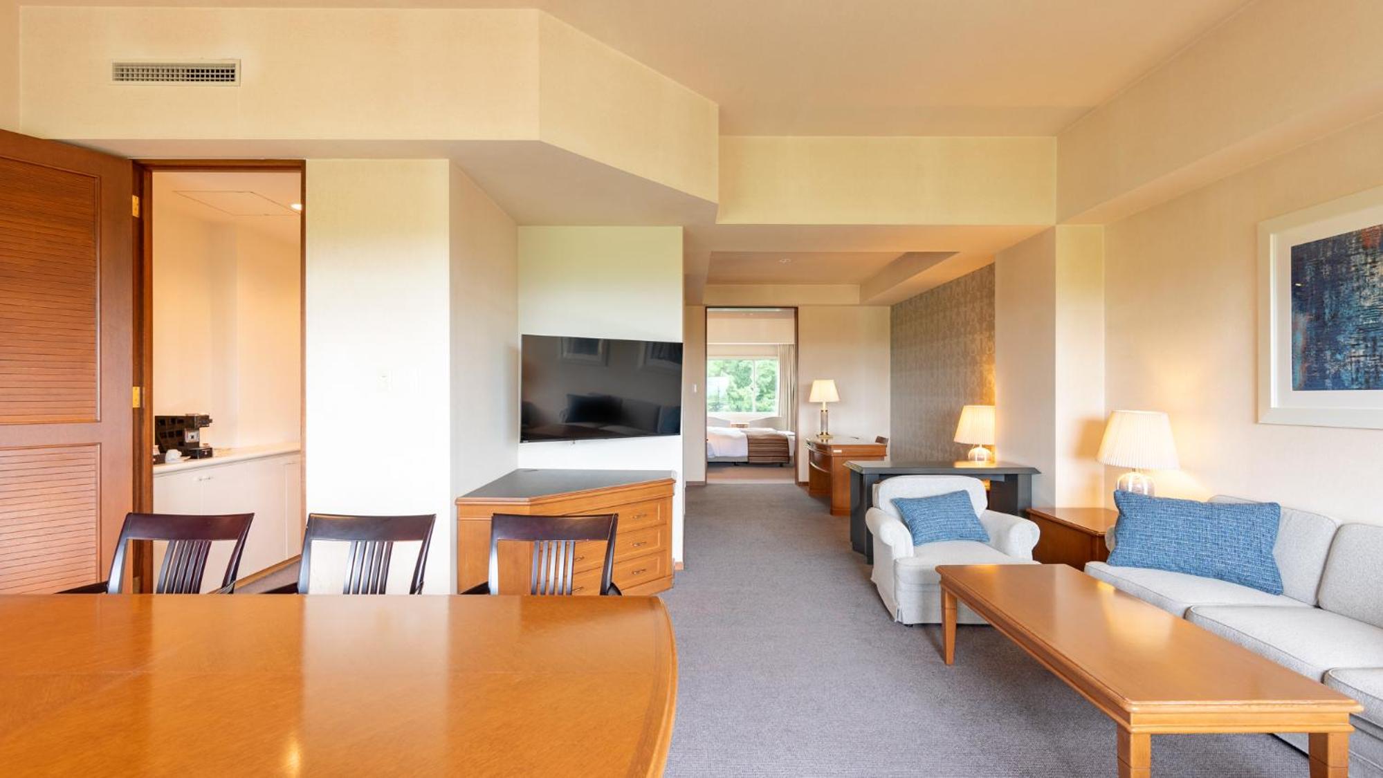 Suite with Mountain View - Photo 1