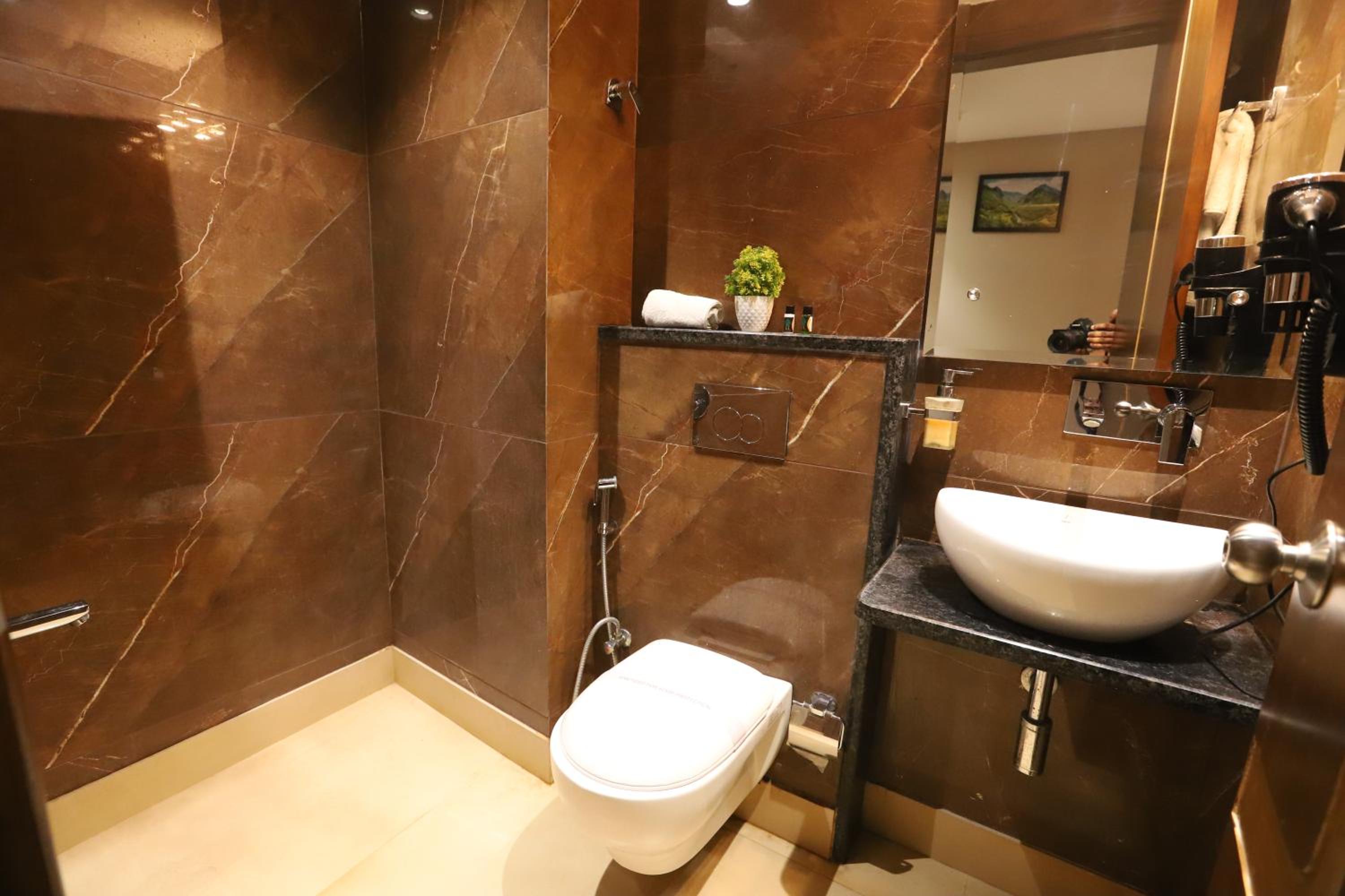 Deluxe Double Room - Photo 3