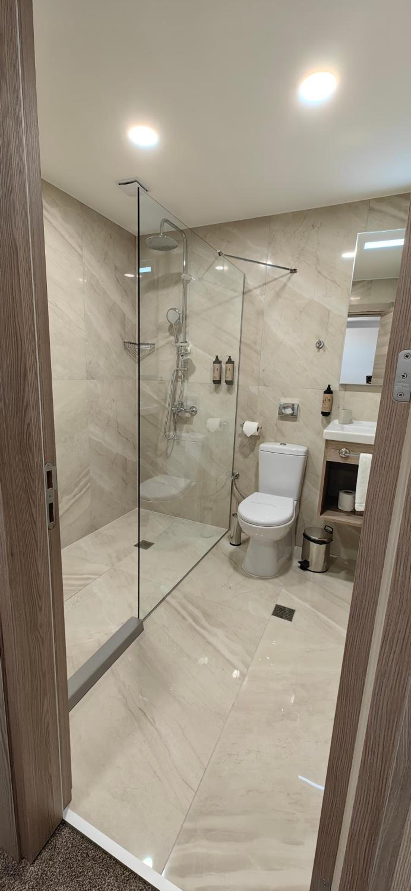 Budget Double or Twin Room photo 3