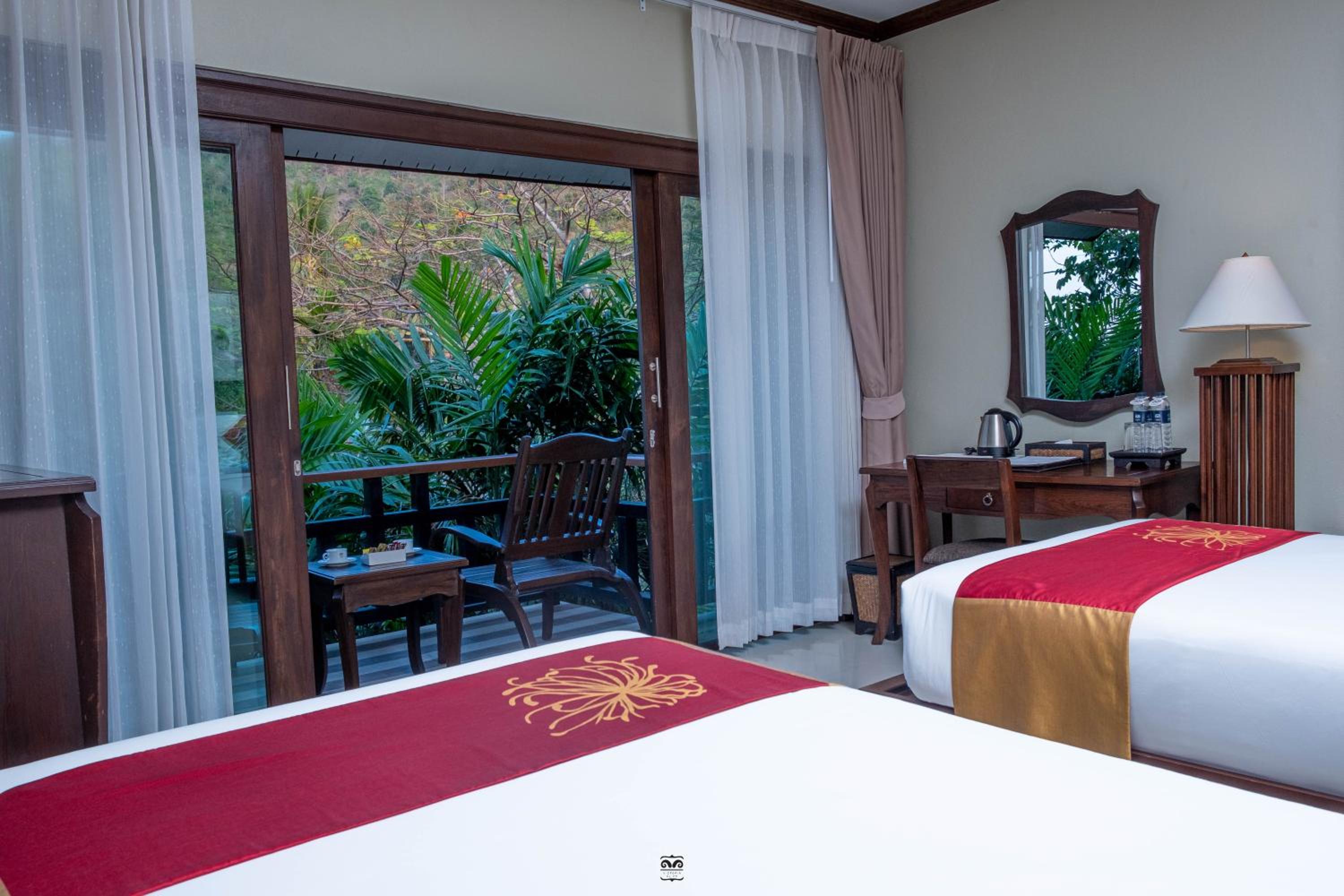King Room with Balcony