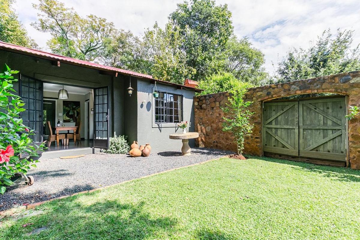 Two-Bedroom Cottage - Photo 8