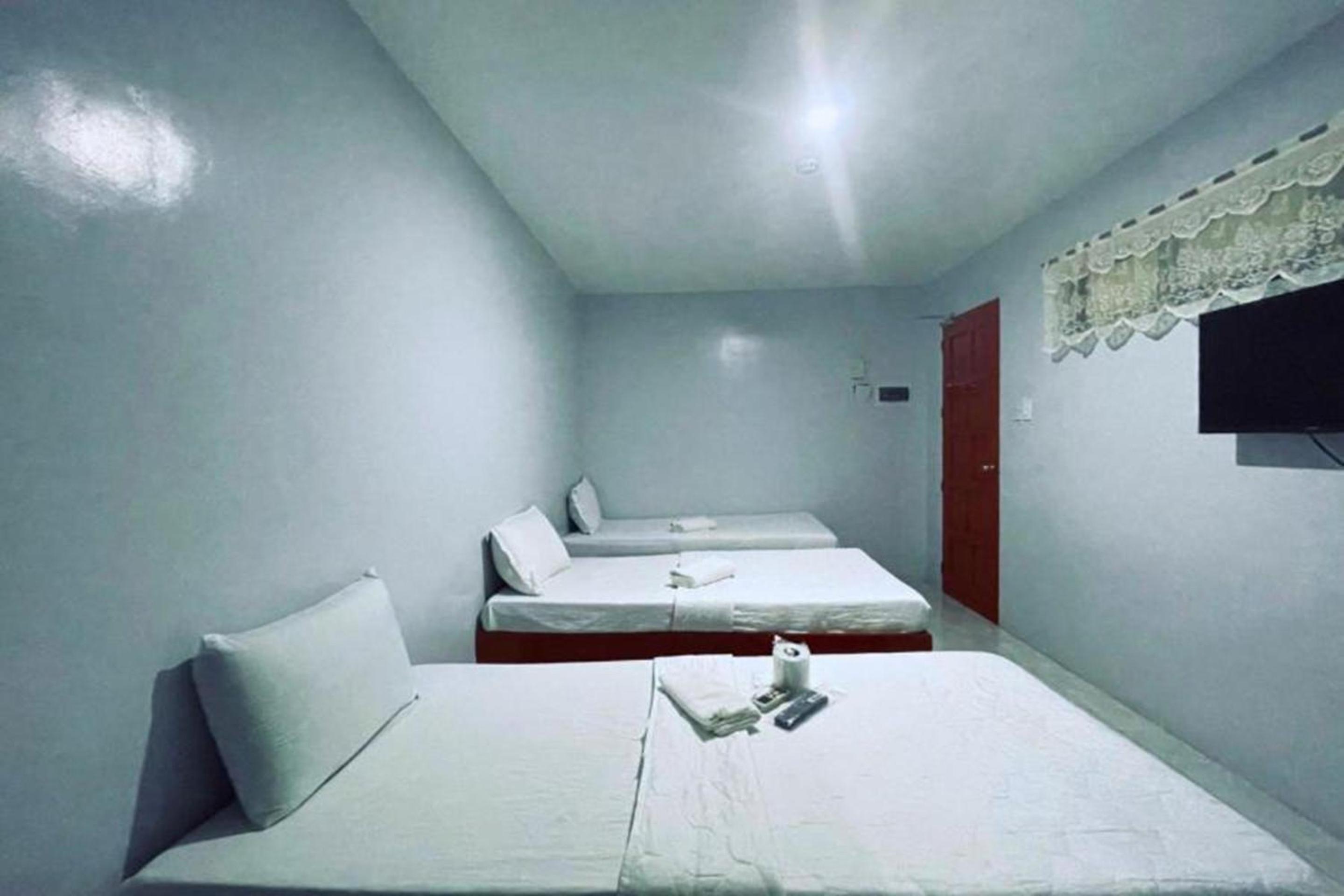 Superior Triple Room - Photo 2