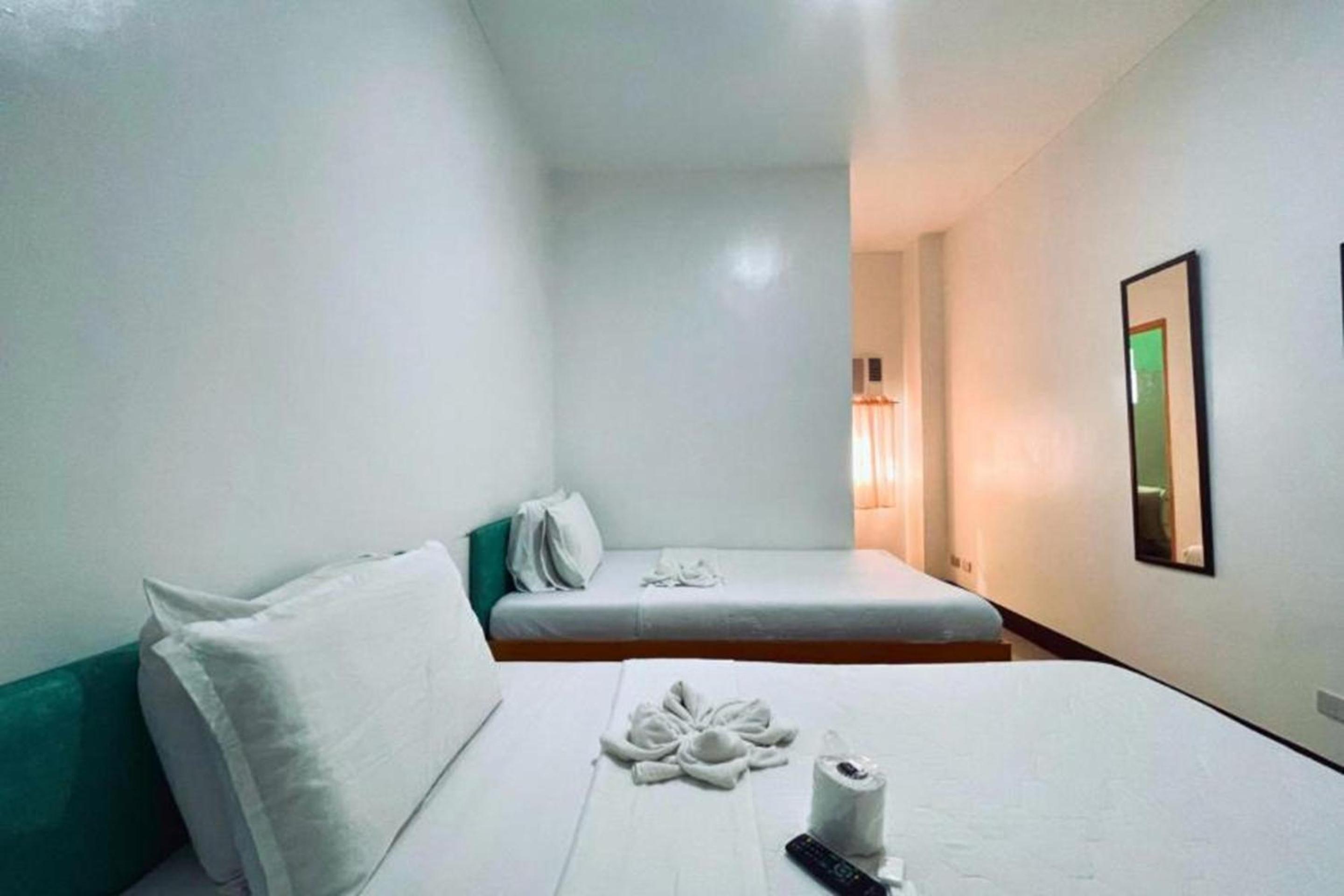 Deluxe Twin Room - Photo 3