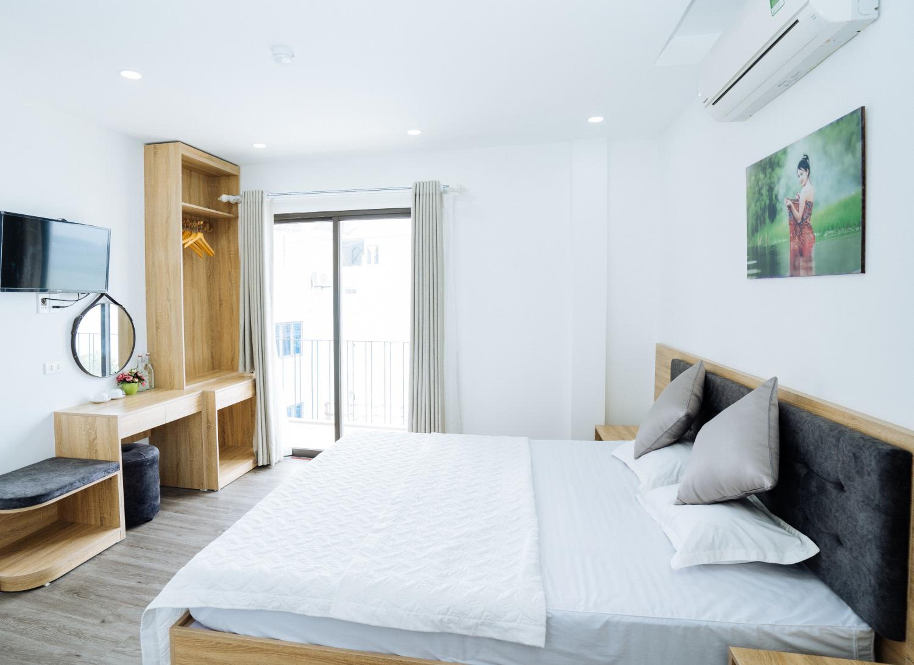 Economy Triple Room