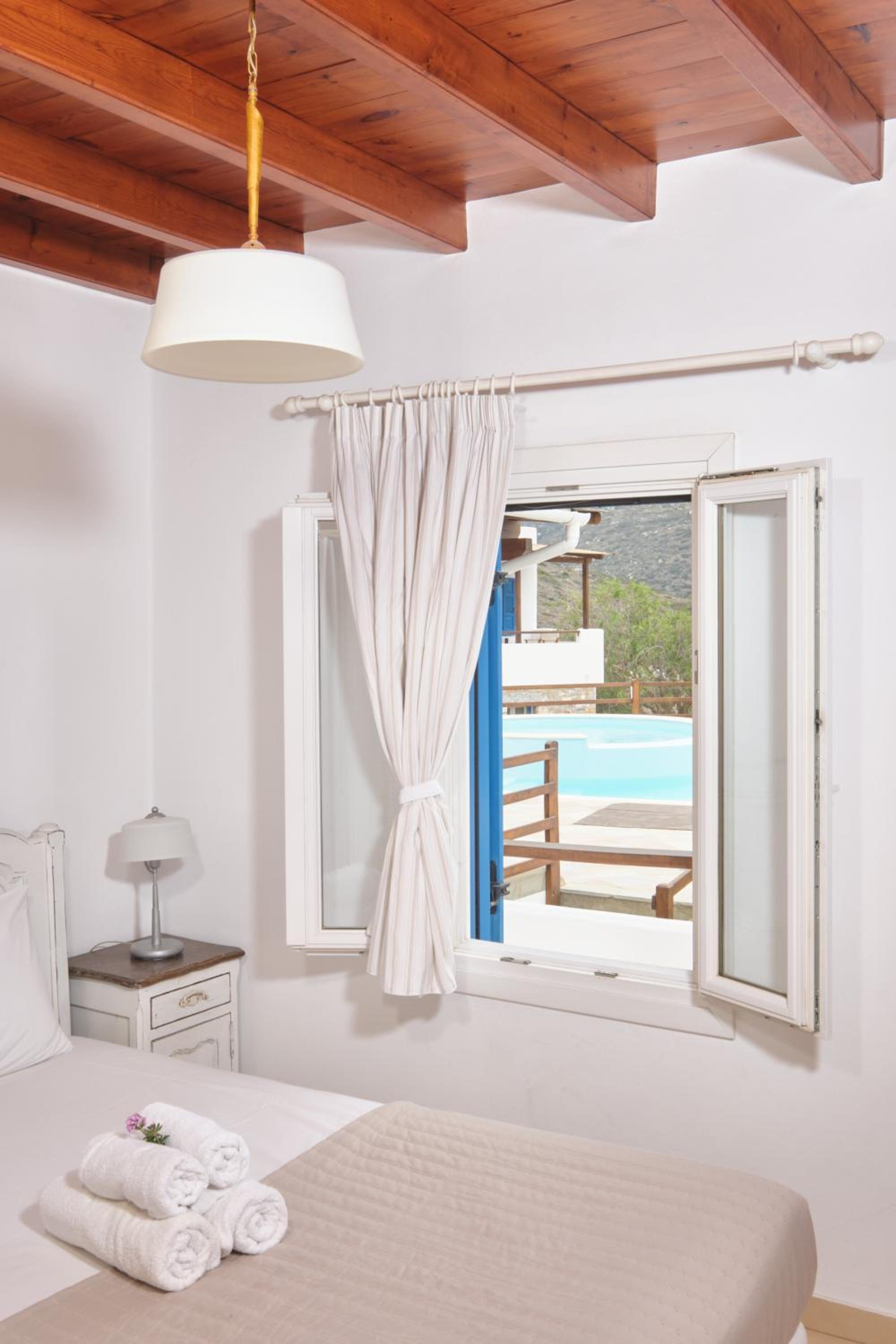 Studio with Sea View (2 Adults) - Photo 10