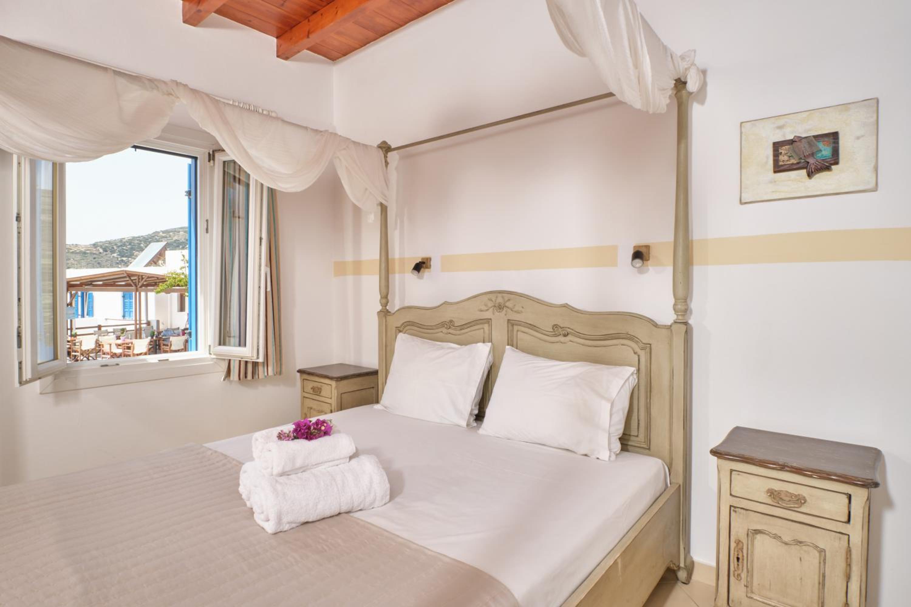 Junior Suite with Sea View - Photo 2