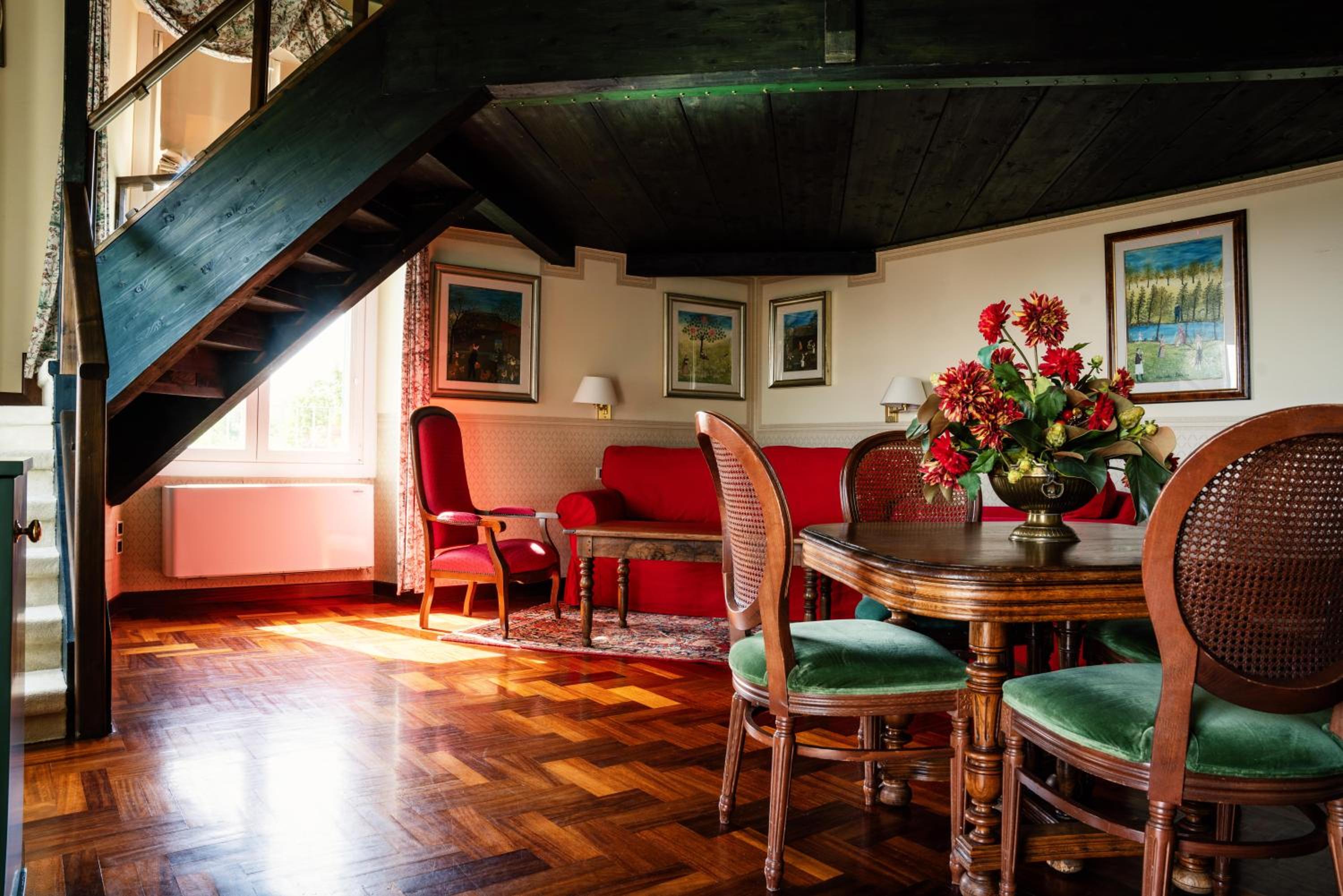 Suite - Photo 2