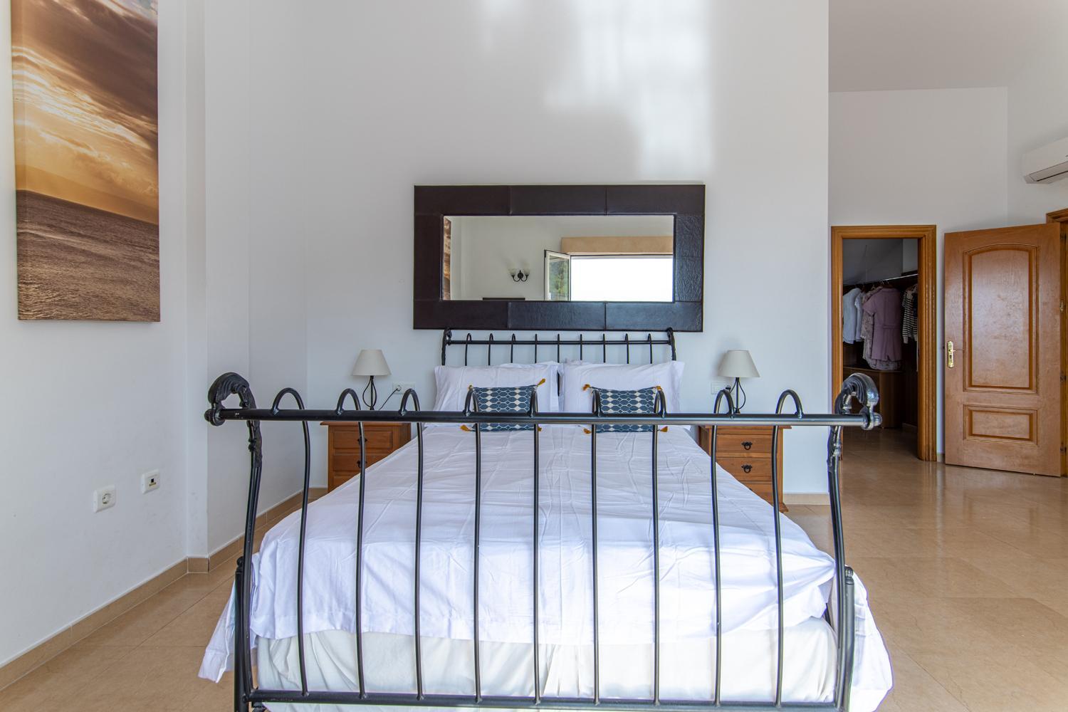 Villa photo 2