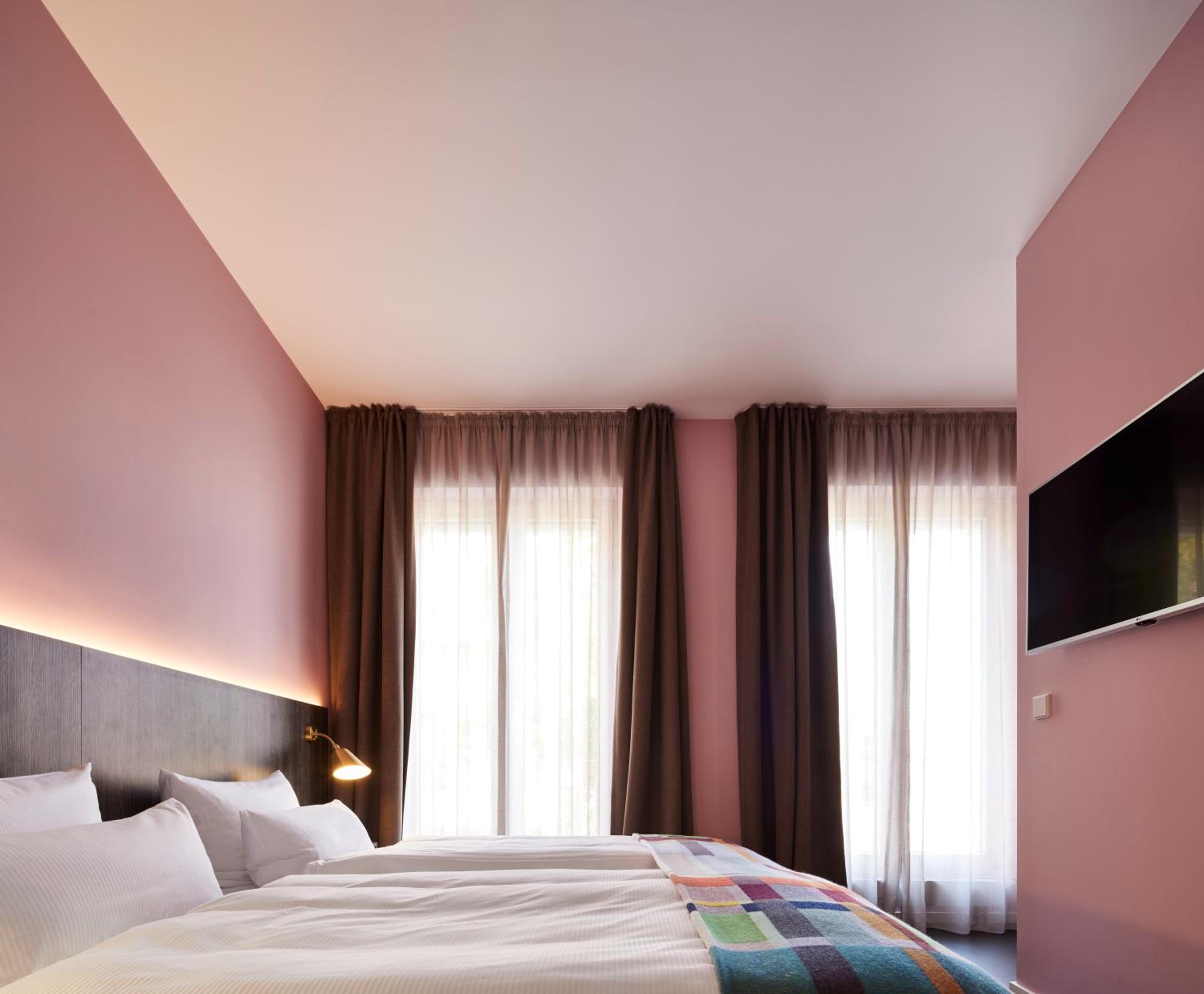 Comfort Plus Room with Kingsize Bed - Photo 15