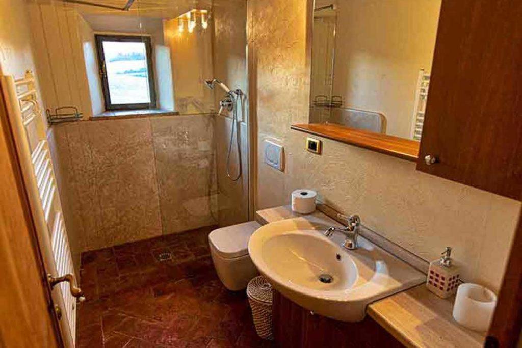 Two-Bedroom Apartment photo 2