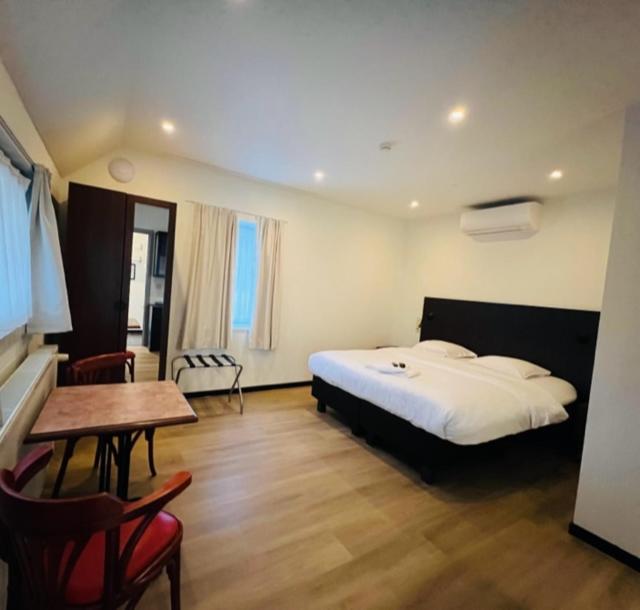 Standard Room - Second Floor - Photo 14