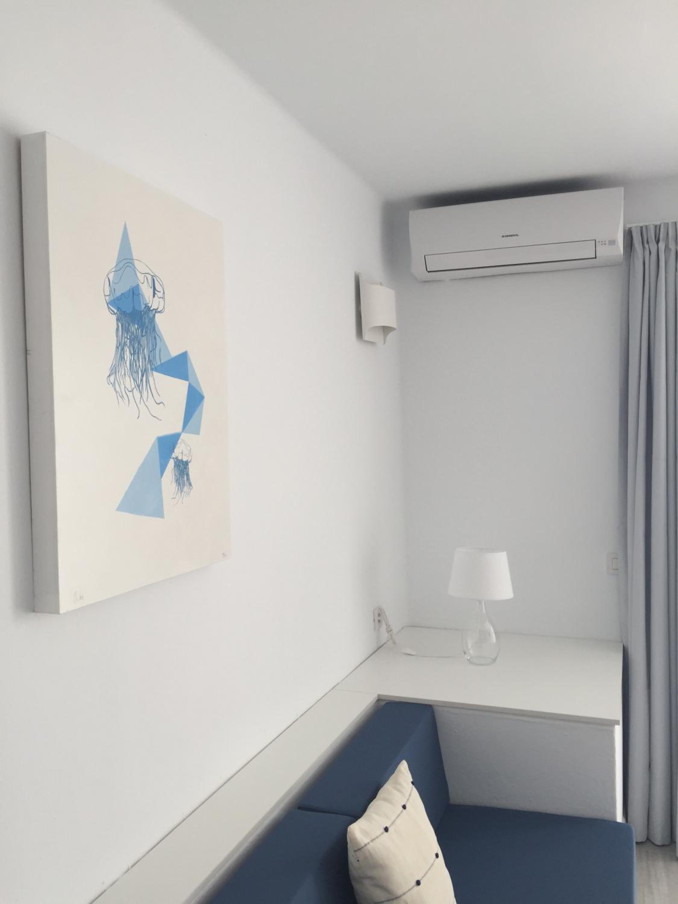 One-Bedroom Apartment with Sea View (2 Adults) - Photo 15