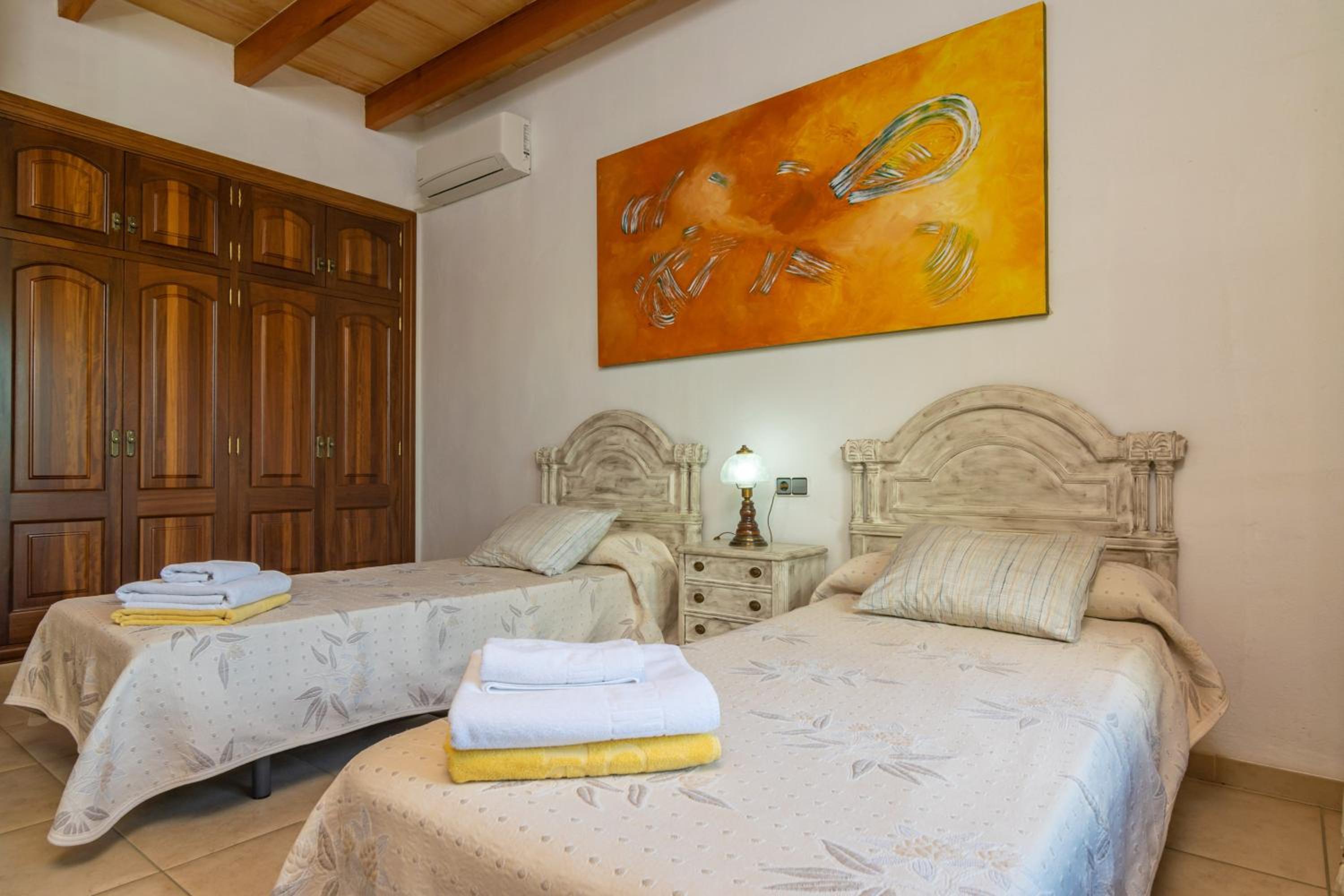 Three-Bedroom Villa photo 3