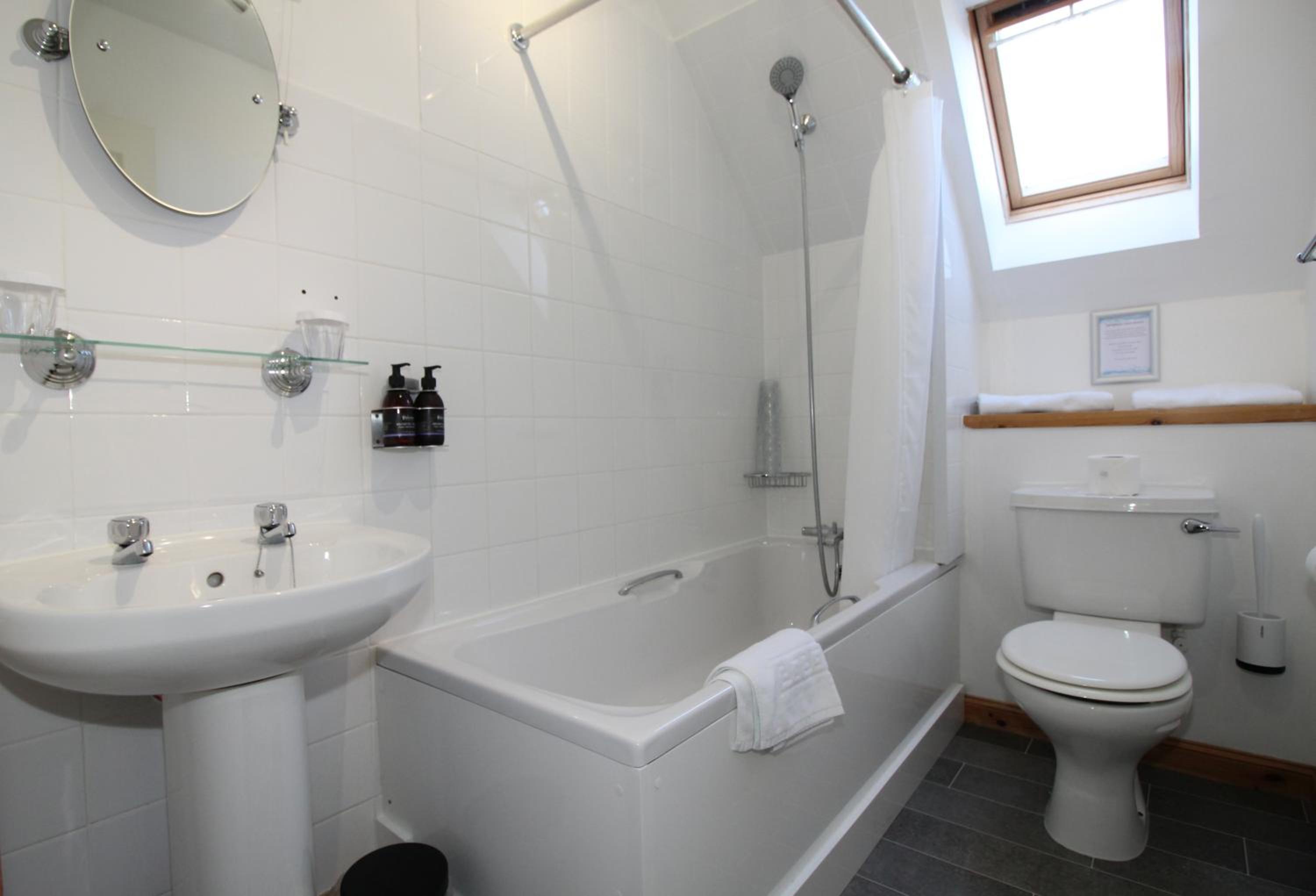 Double or Twin Room photo 2
