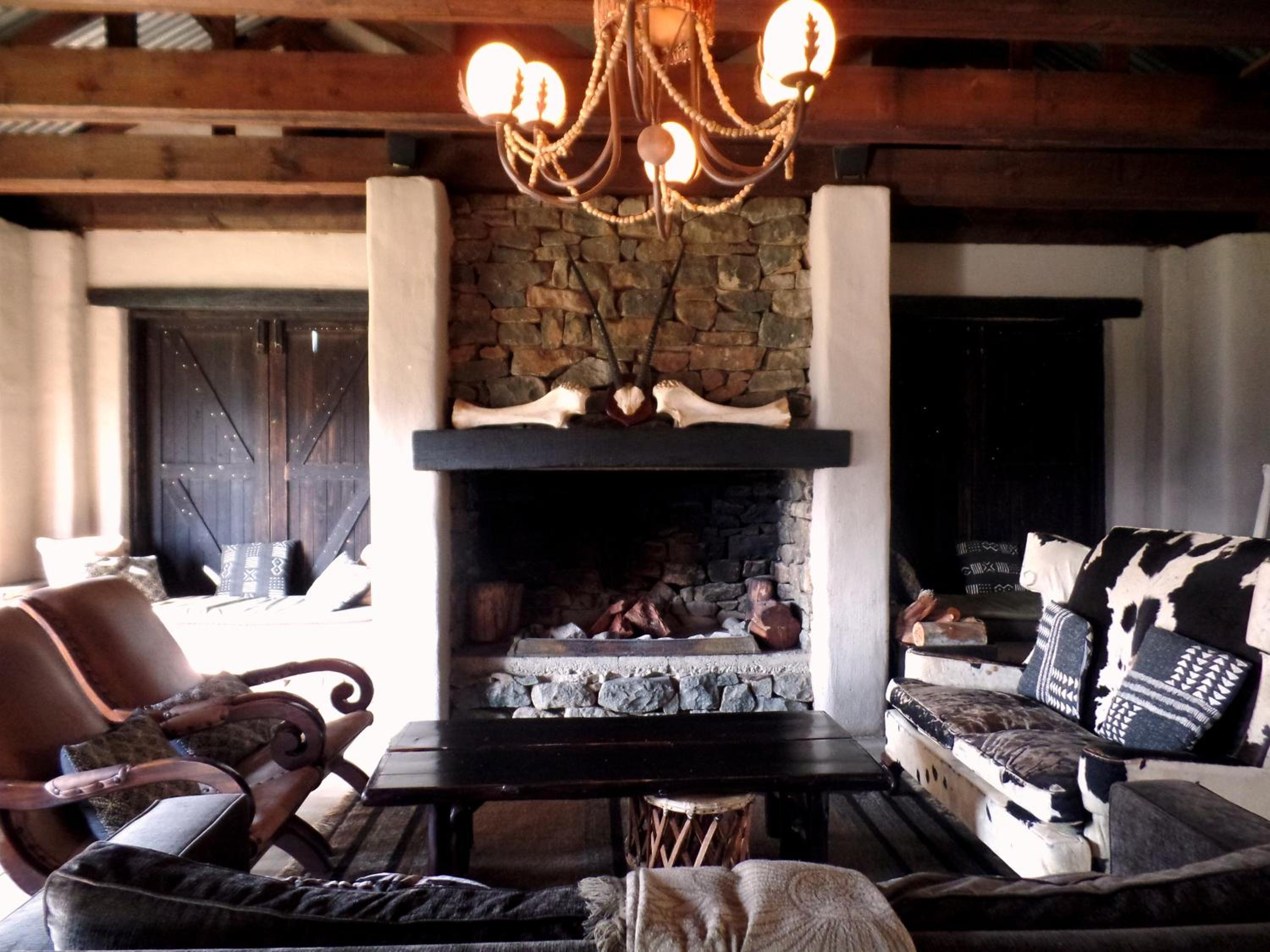 Seven-Bedroom House - Photo 9