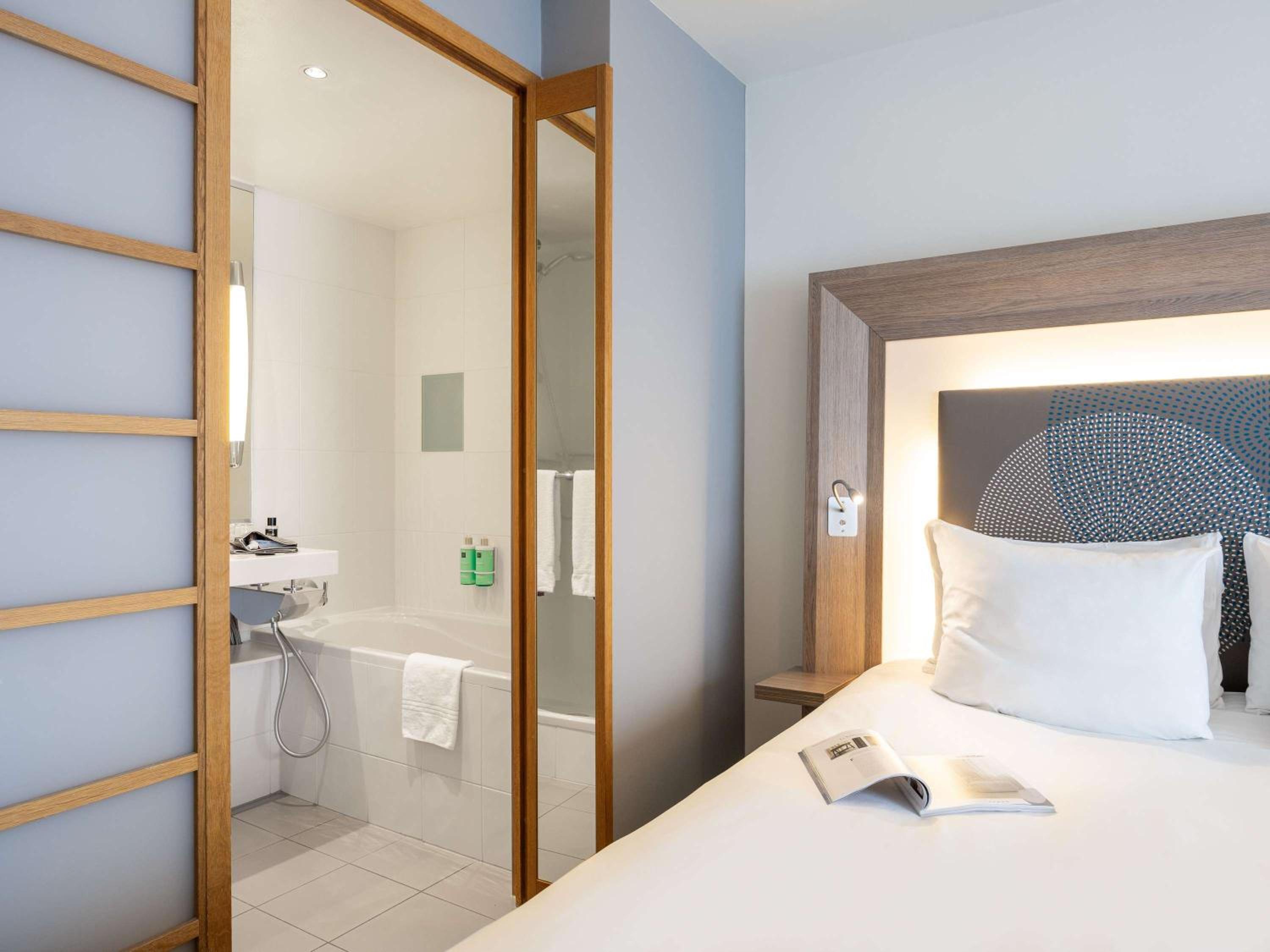 Superior Room with One Double Bed + 1 Sofa Bed - Photo 1