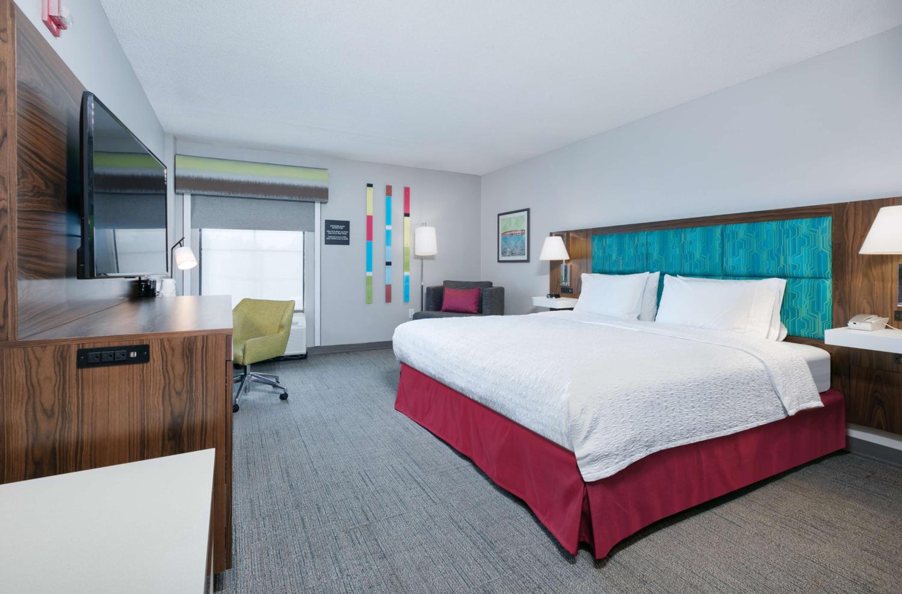King Room - Mobility Access/Non-Smoking - Photo 4